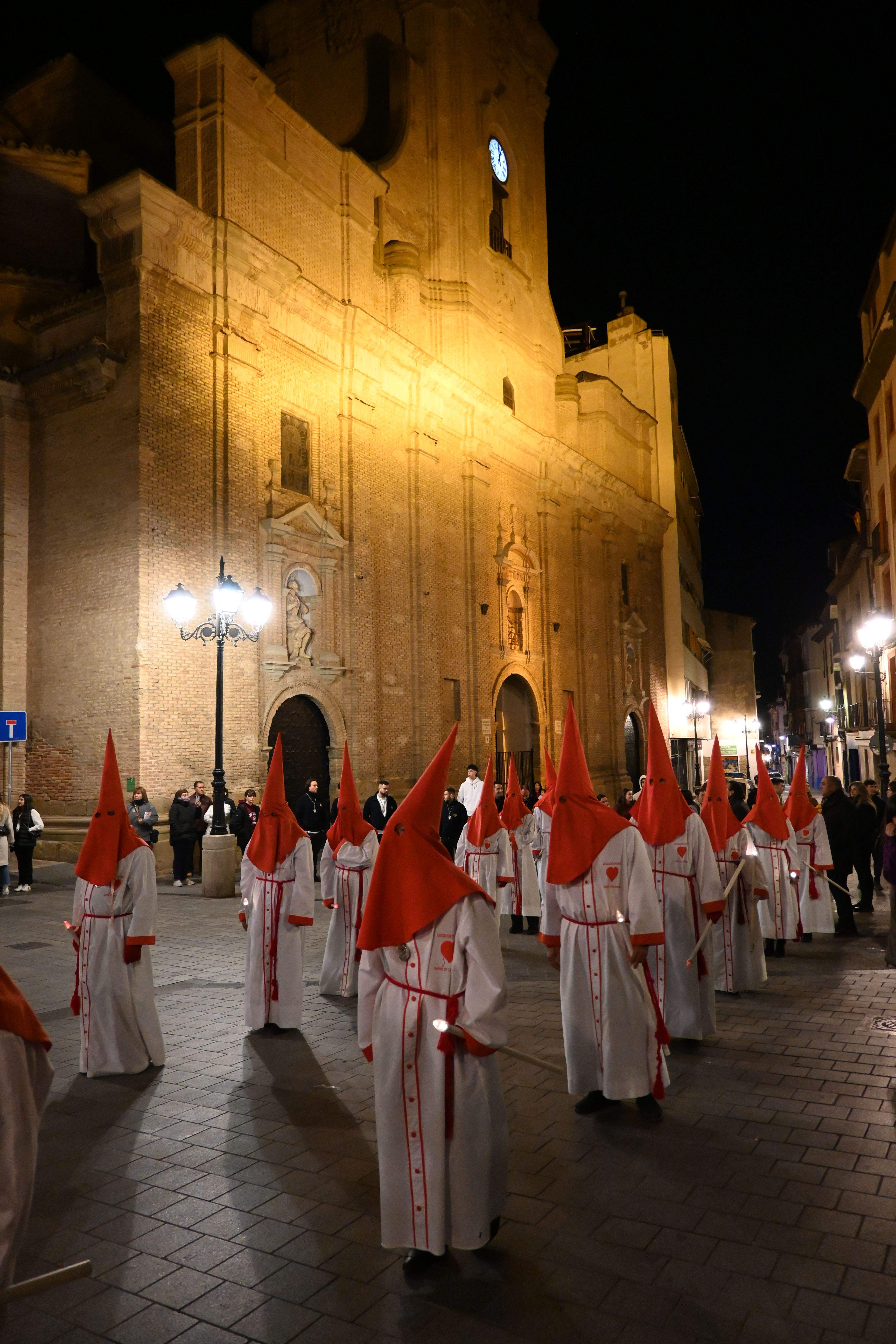 Procesión de la Coronación de Espinas en Huesca. Foto Carlos Jalle