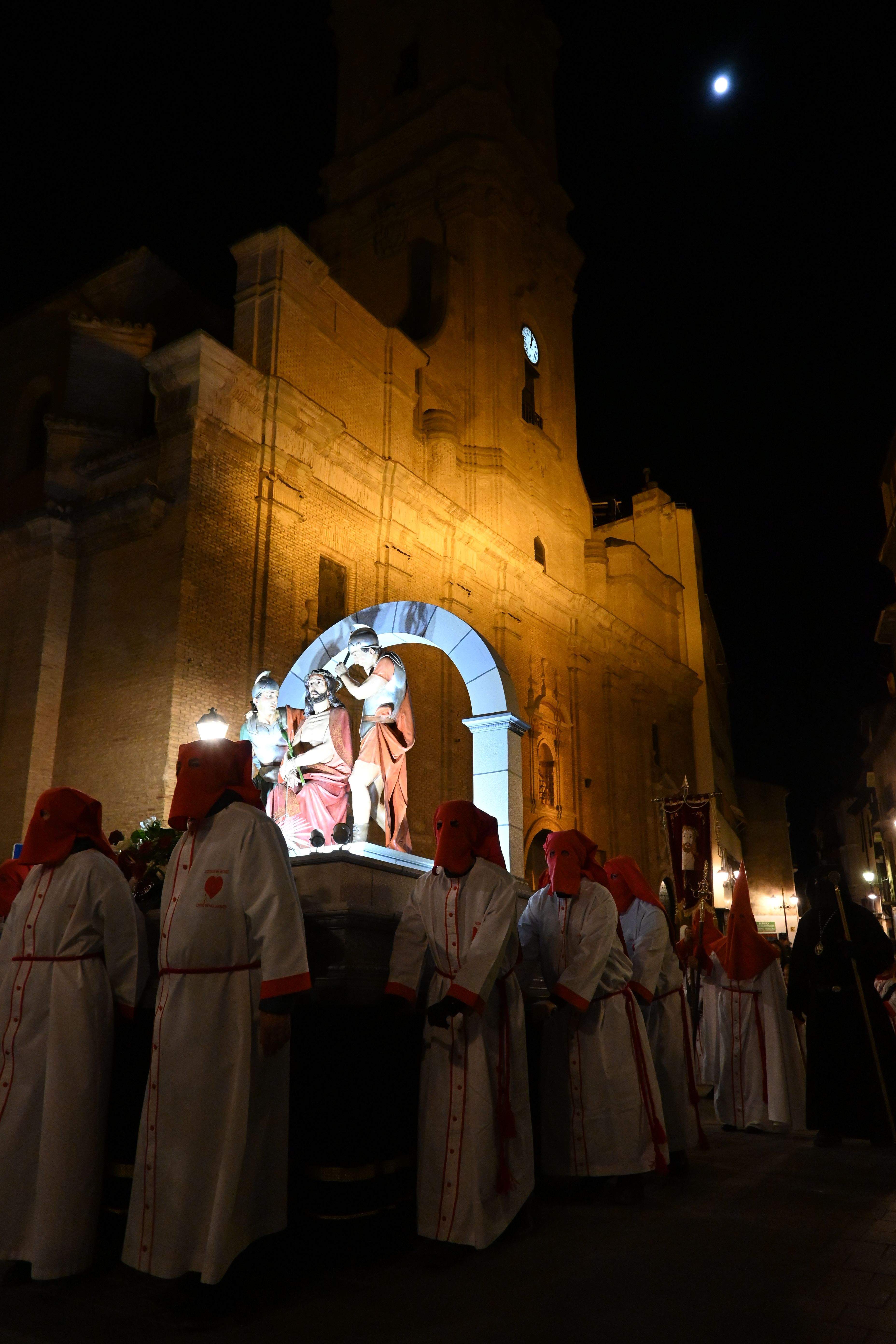 Procesión de la Coronación de Espinas en Huesca. Foto Carlos Jalle