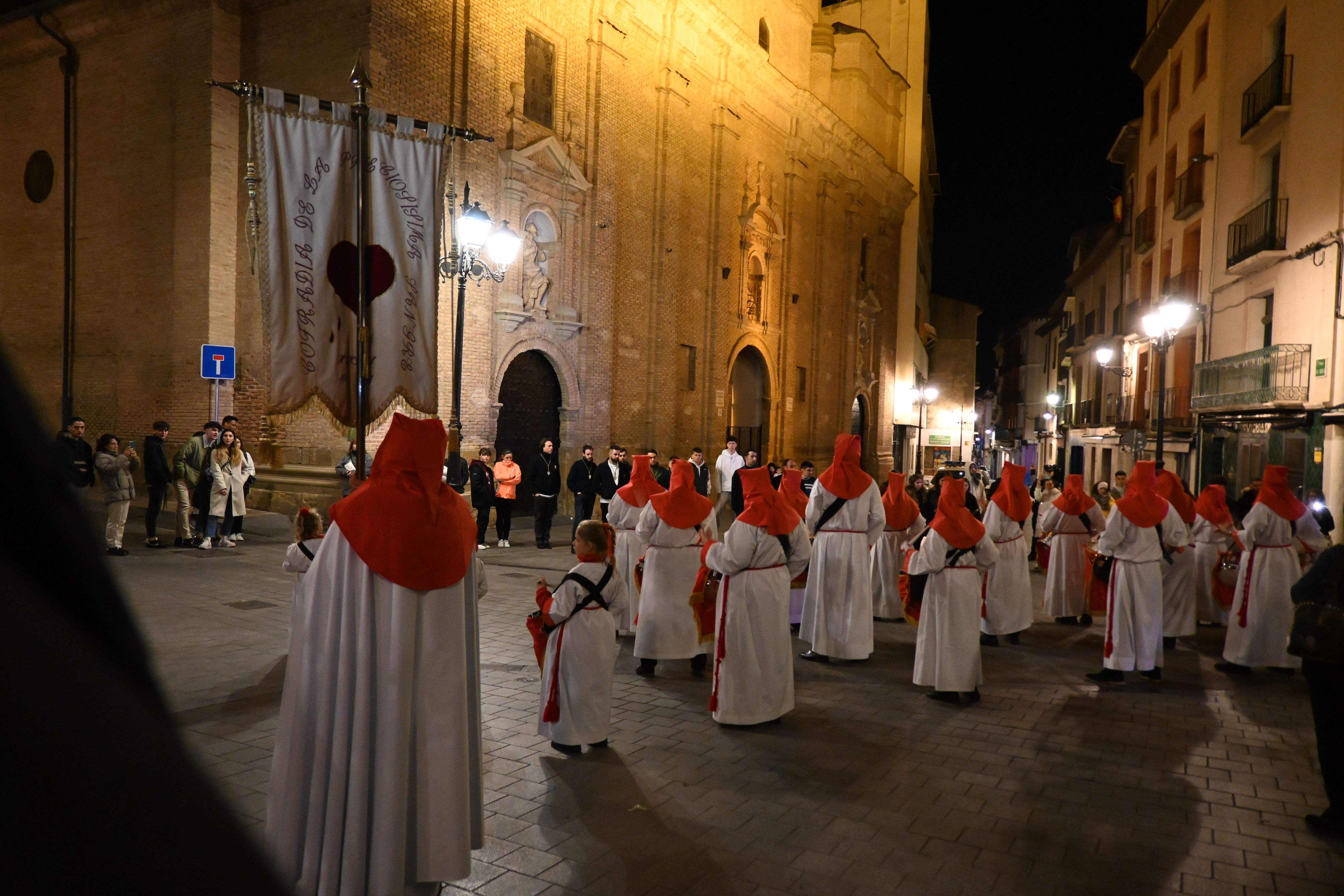 Procesión de la Coronación de Espinas en Huesca. Foto Carlos Jalle