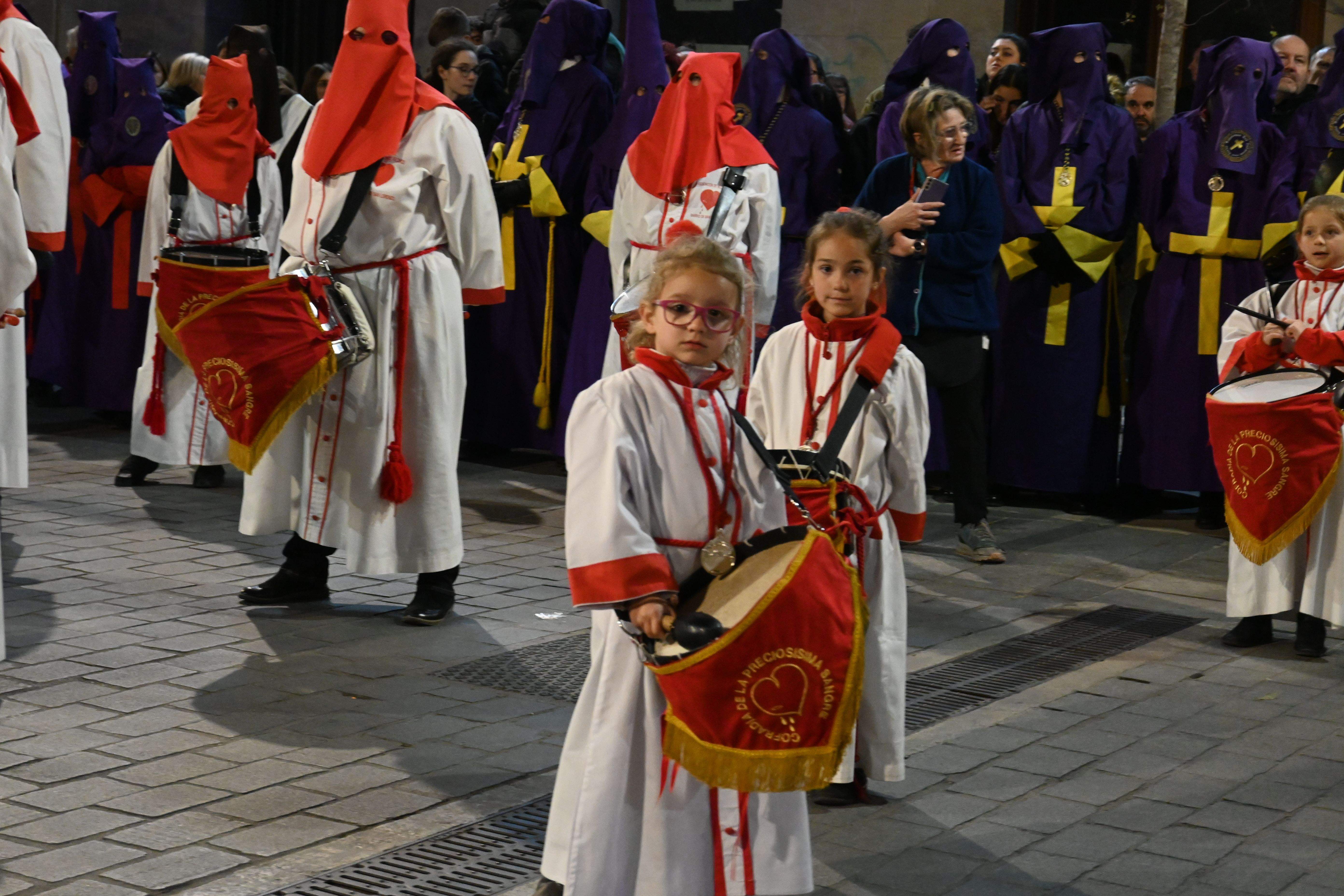 Procesión de la Coronación de Espinas en Huesca. Foto Carlos Jalle
