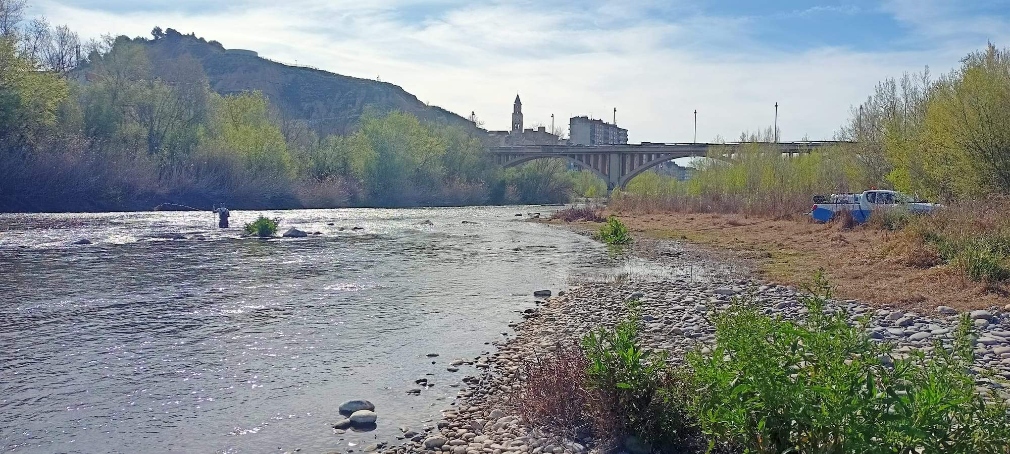 Tratamiento contra la mosca negra en la comarca del Bajo Cinca.