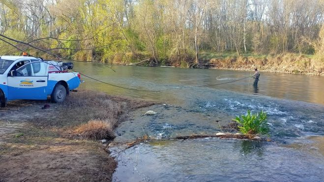 Monegros Servicios Medioambientales se encarga de realizar el tratamiento en los ríos.