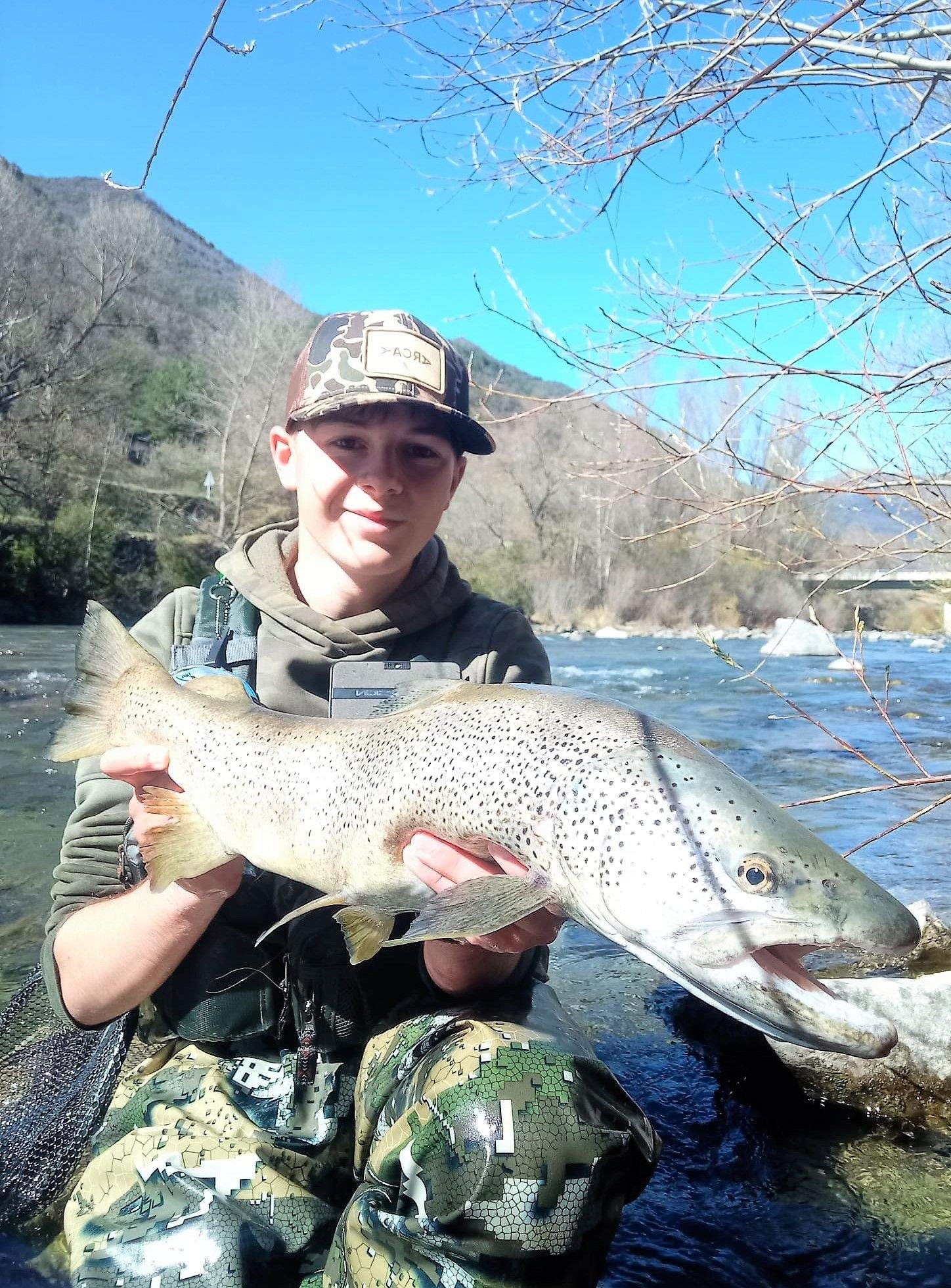 Una buena captura en Santaliestra.