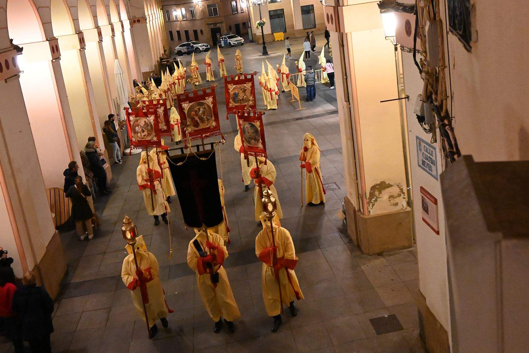 Procesión del Encuentro en Huesca. Foto Carlos Jalle