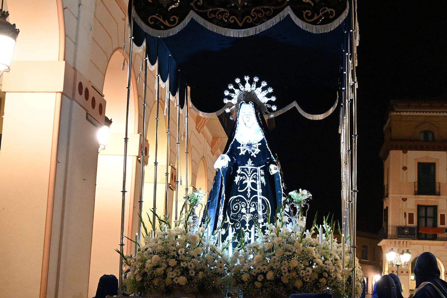Procesión del Encuentro en Huesca. Foto Carlos Jalle