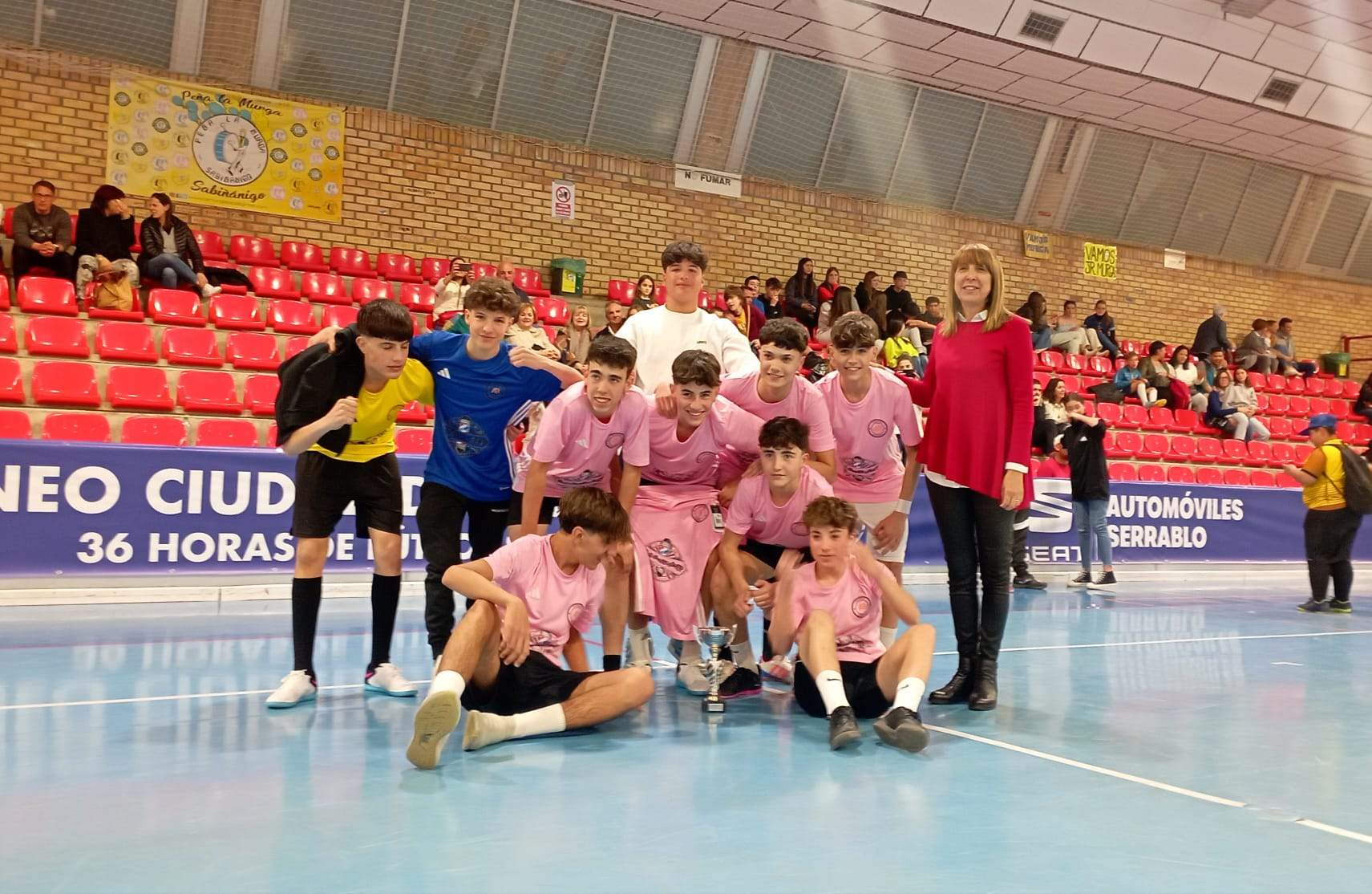 Aston Birra, campeón cadete tras una emocionante final.