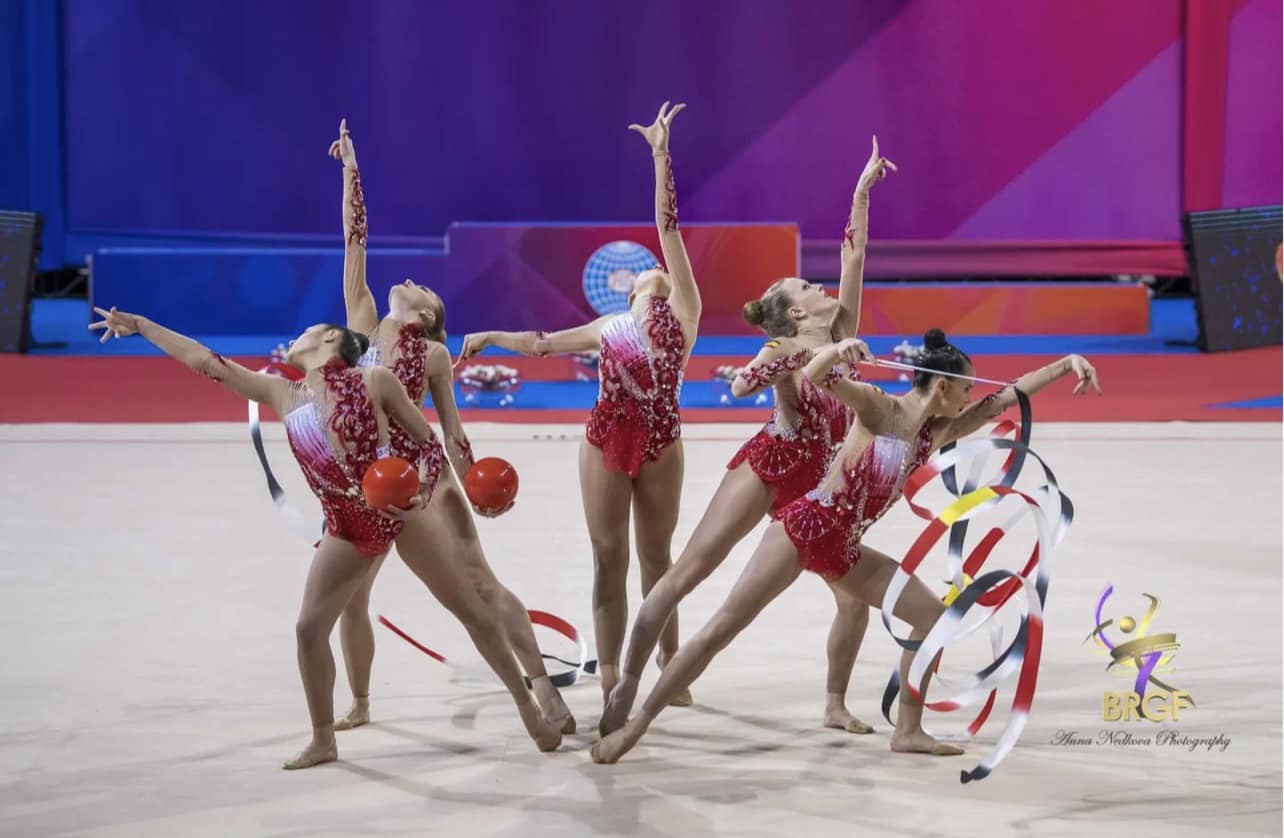 La selección española, en la final del ejercicio mixto en Sofía.