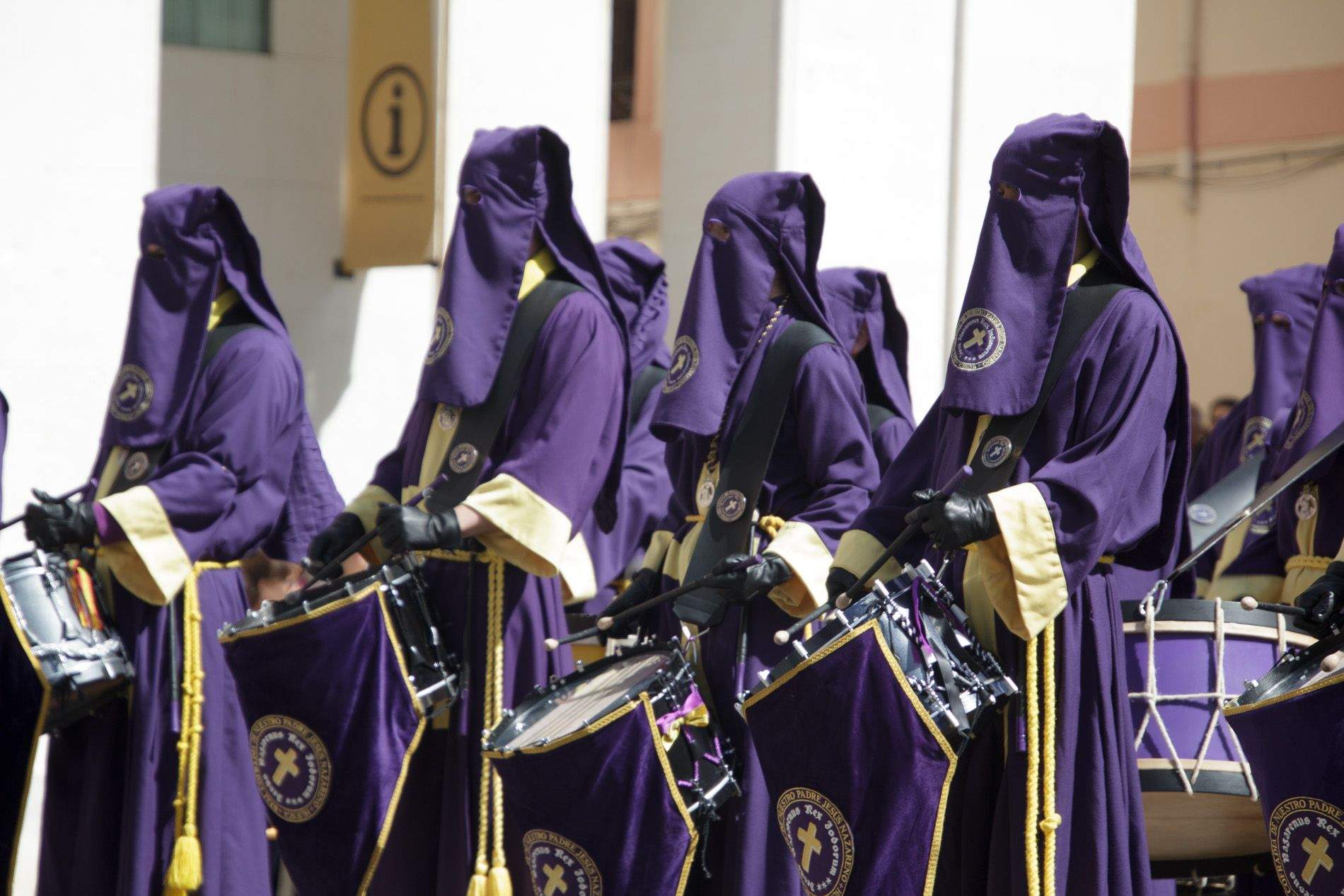 La Real Cofradía de Nuestro Padre Jesús Nazareno de Huesca será una de las protagonistas de la Tamborrada. Foto Amagoia La Cruz