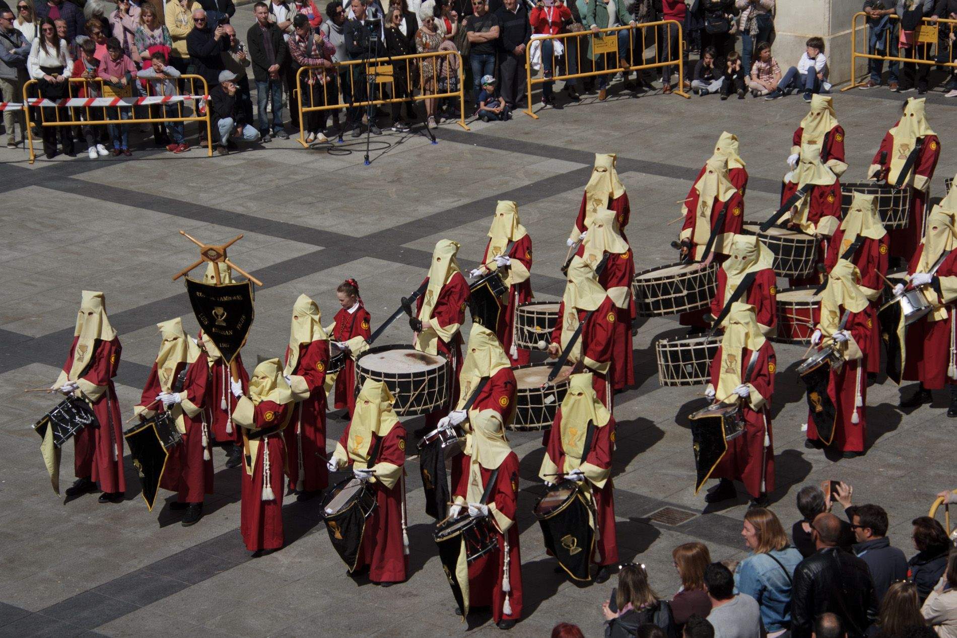 Concentración de Bandas y Tambores. Foto Amagoia La Cruz