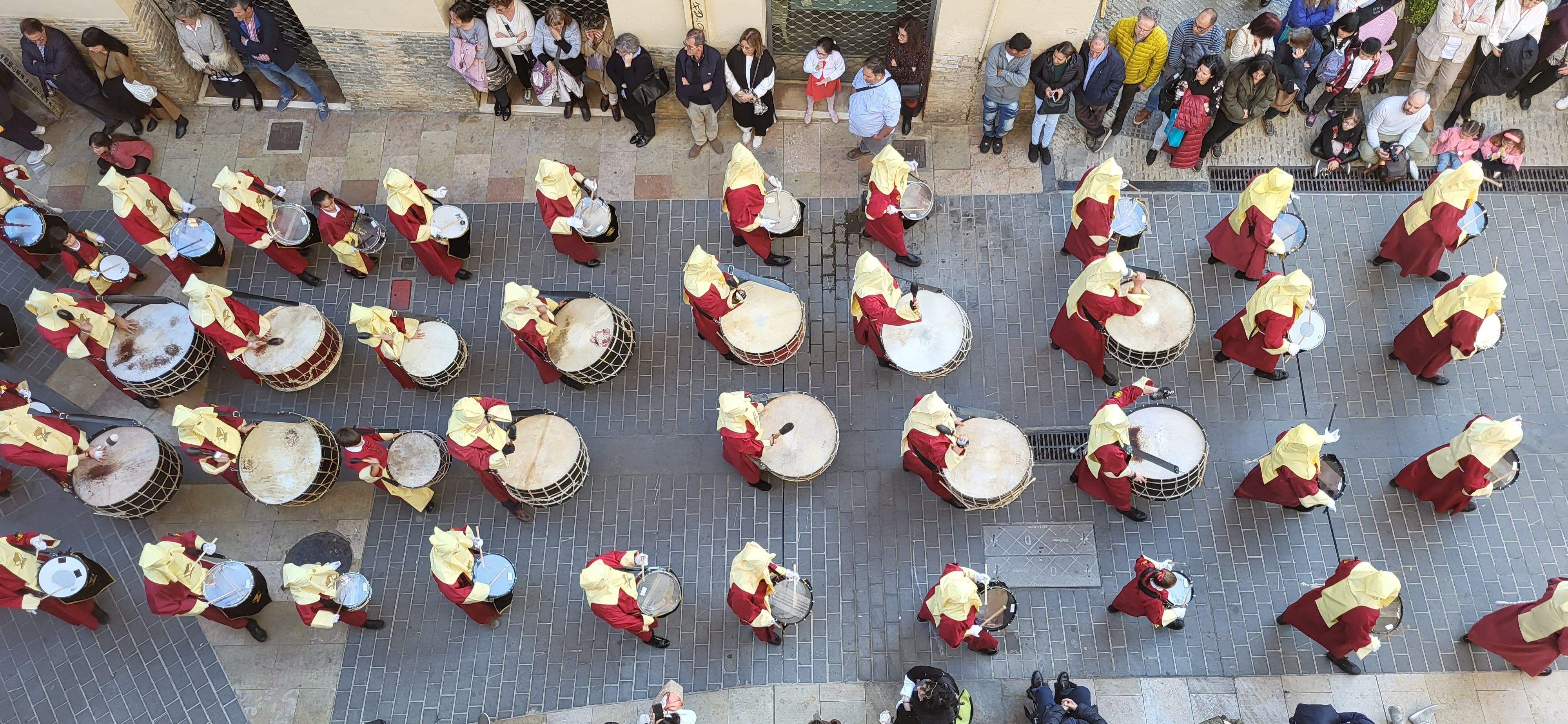 Procesión del Santo Entierro en Huesca, Viernes Santo. Foto: Myriam Martínez 