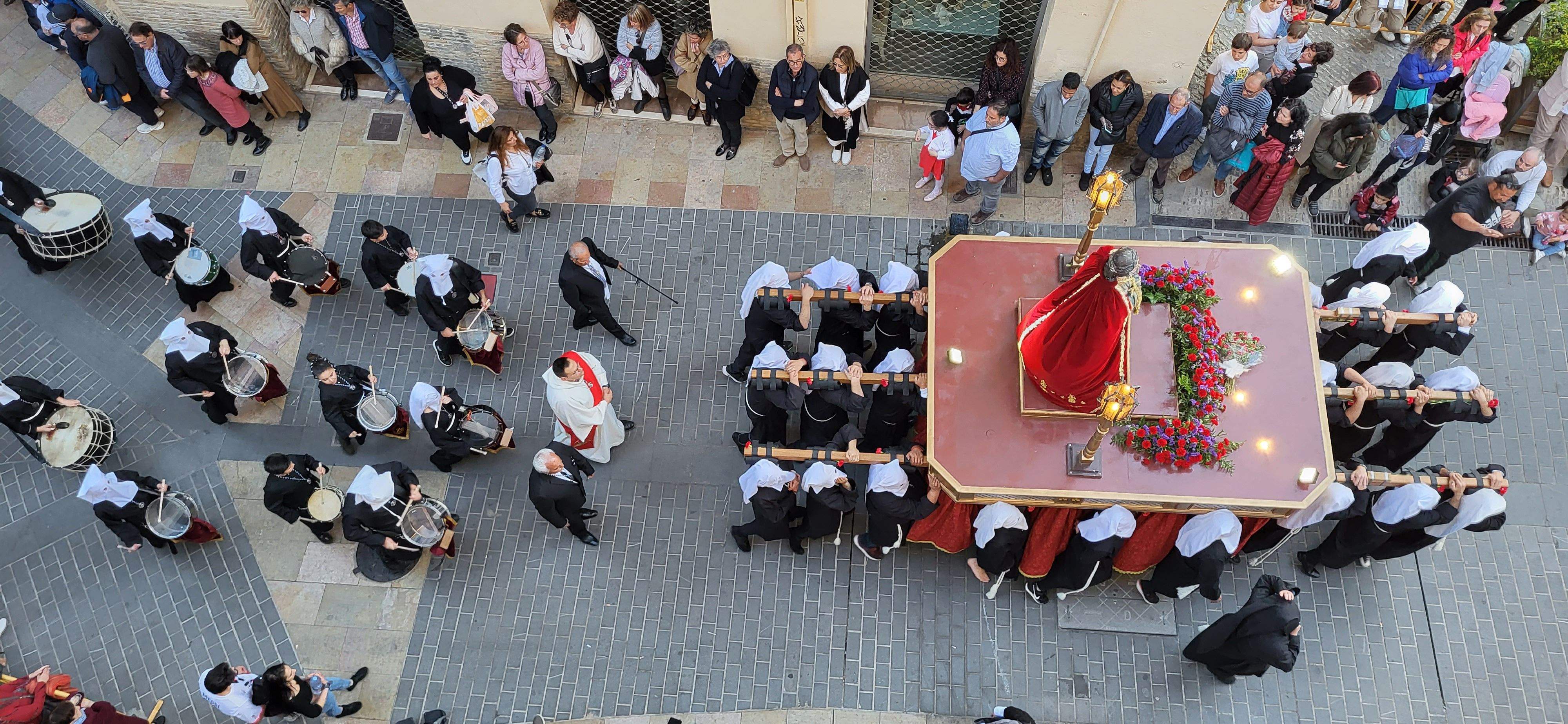 Procesión del Santo Entierro en Huesca, Viernes Santo. Foto: Mercedes Manterola