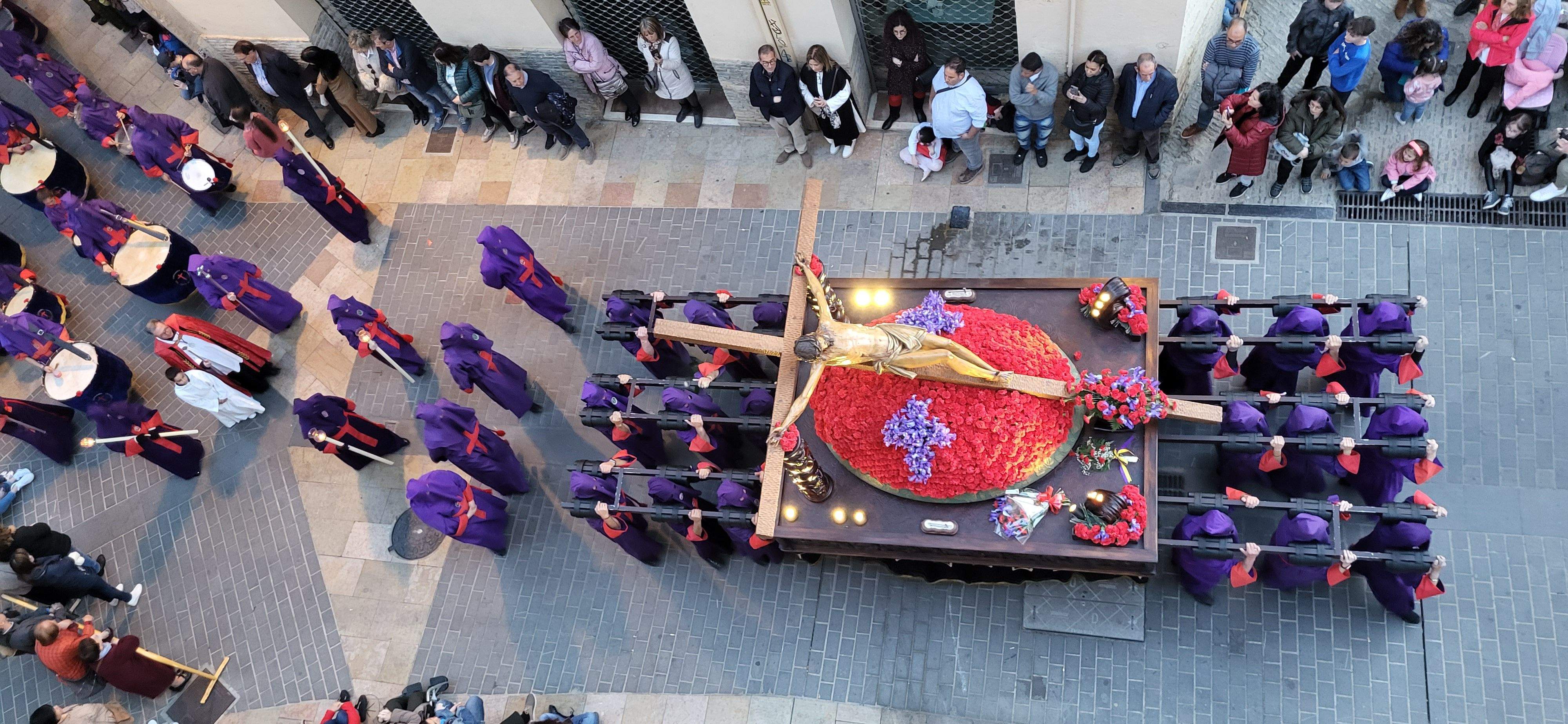 Procesión del Santo Entierro en Huesca, Viernes Santo. Foto: Mercedes Manterola