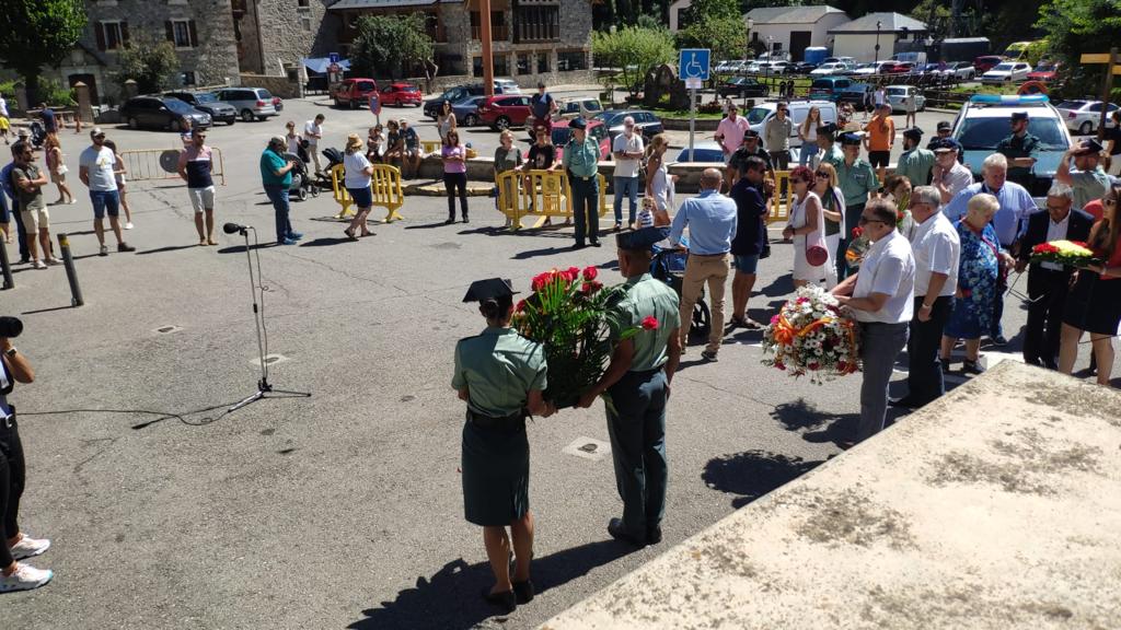 Acto de homenaje a los guardias civiles asesinados en Sallent de Gállego.