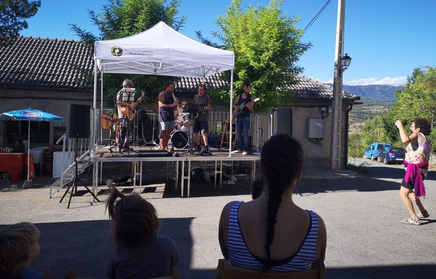 Guarguera Viva ha celebrado su fiesta anual en Gésera. Guarguera Viva ha celebrado su fiesta anual en Gésera.