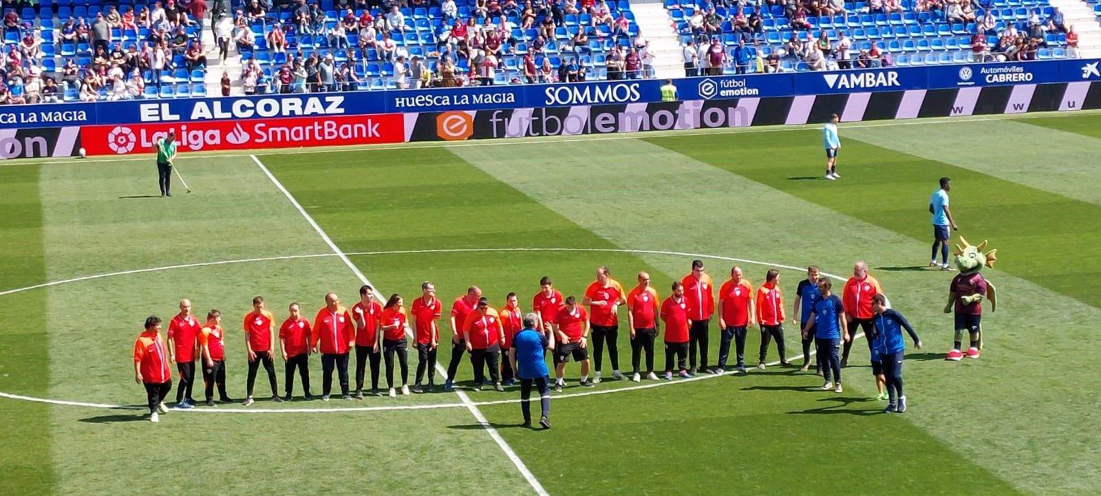 La haka del equipo de la Liga Genuine del Huesca