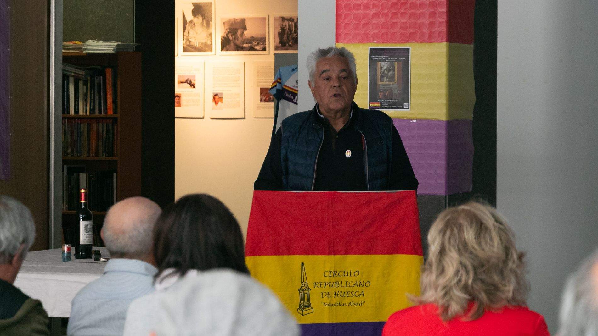 Exposición de Fernando Otín, Composiciones que invitan a pensar. Foto Estela Alcay 