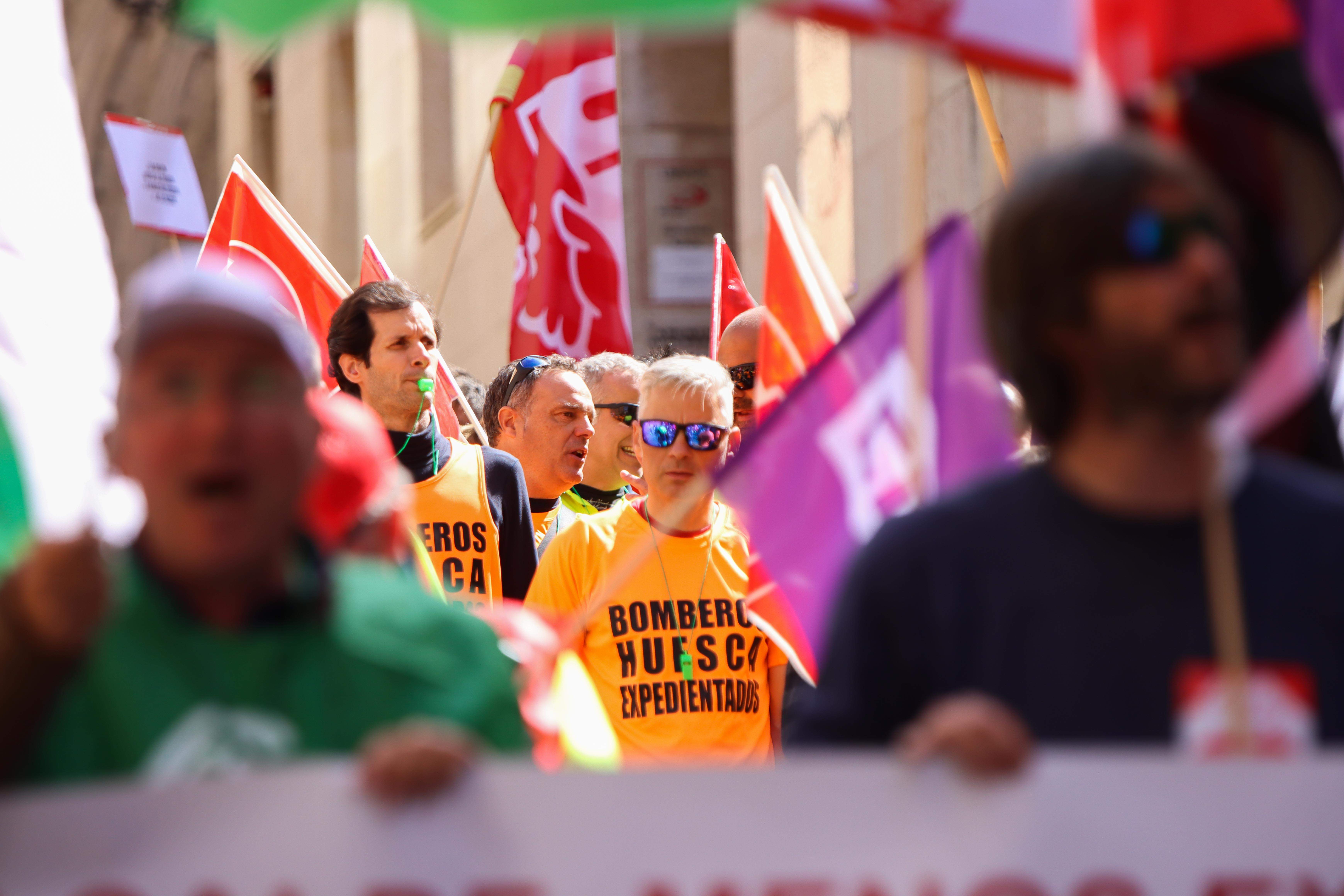 Manifestación de trabajadores municipales de Huesca. FOTO: David Martínez