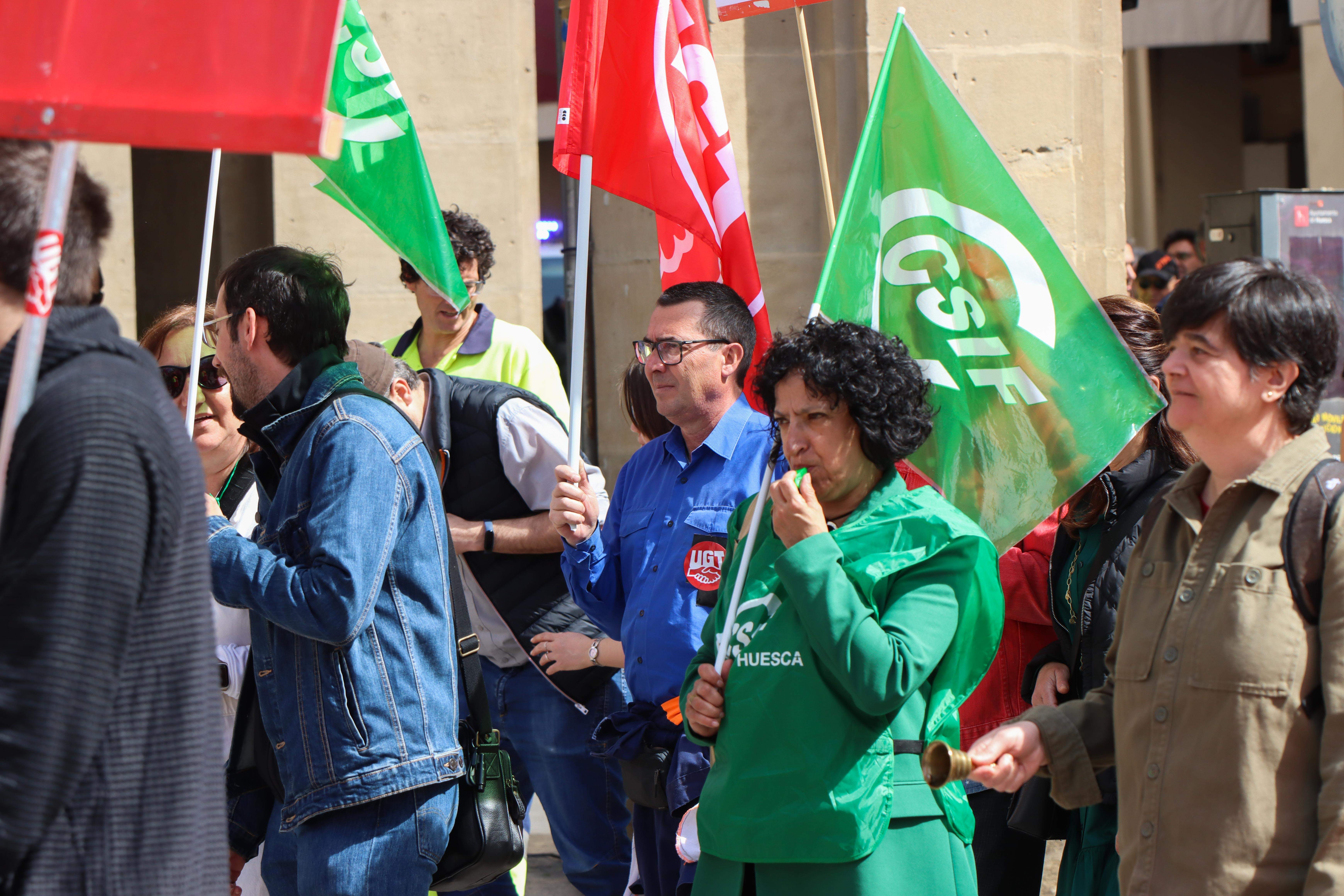 Manifestación de trabajadores municipales de Huesca. FOTO: David Martínez