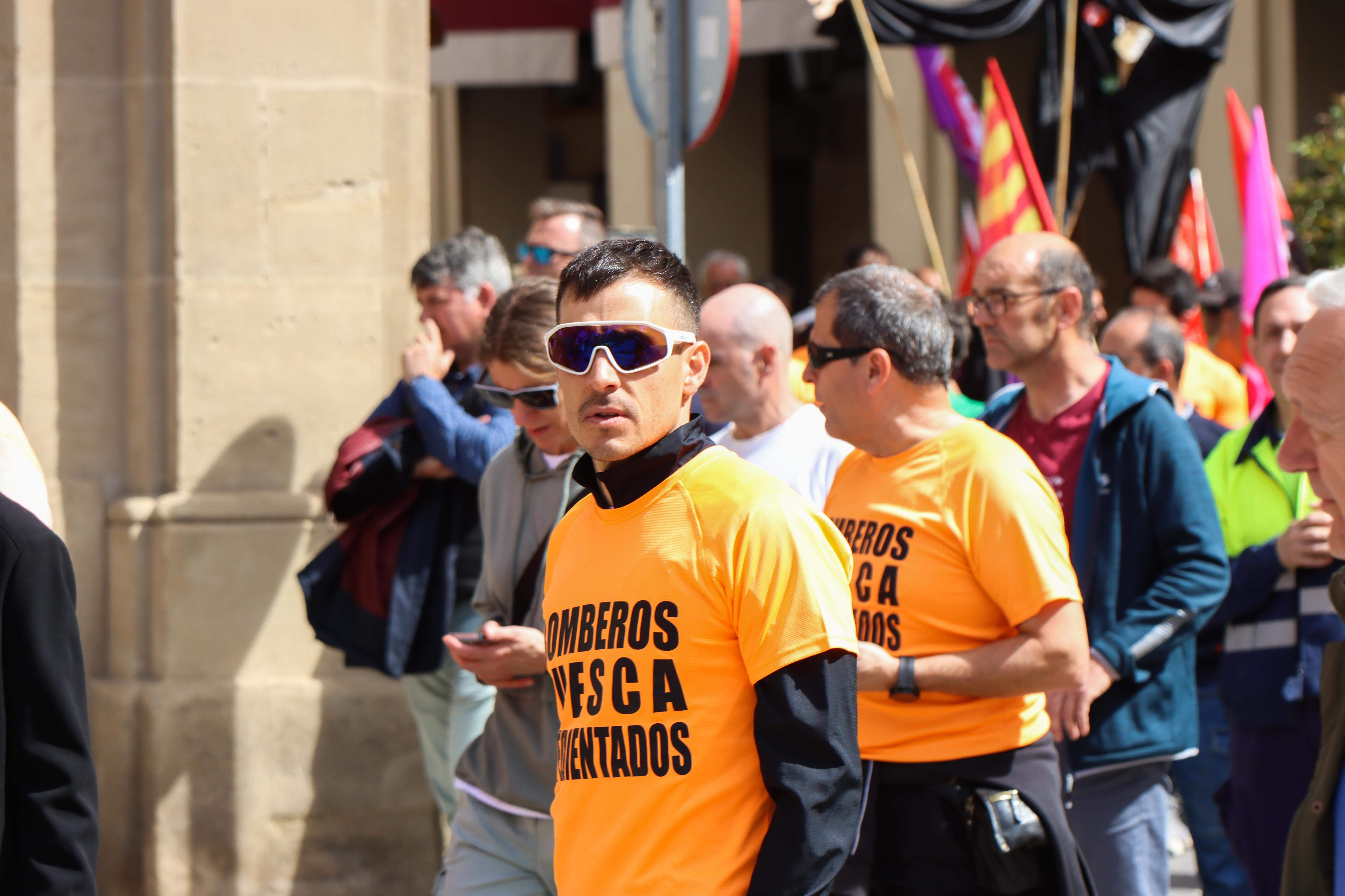 Manifestación de trabajadores municipales de Huesca. FOTO: David Martínez