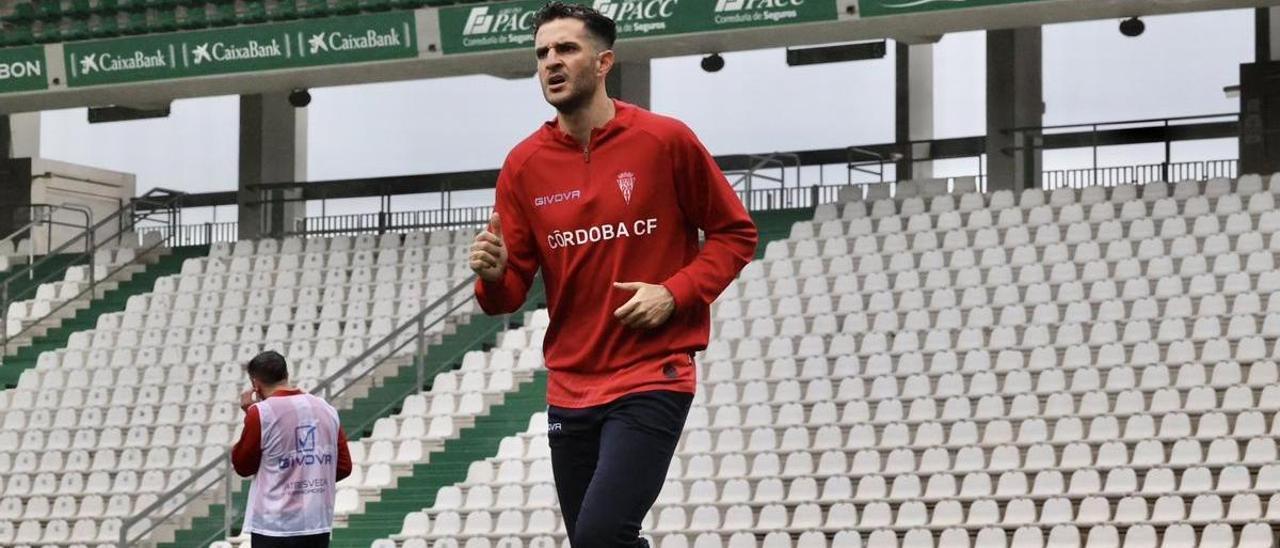 Juan Villar se ejercita en El Arcángel, el estadio del Córdoba. Foto: CCF
