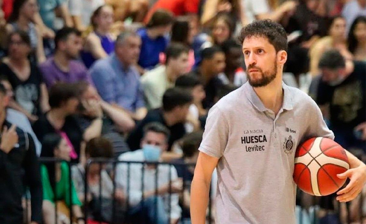 Santi Cerdán, entrenador del Lobe Huesca La Magia, ha completado la primera temporada al frente del equipo peñista.