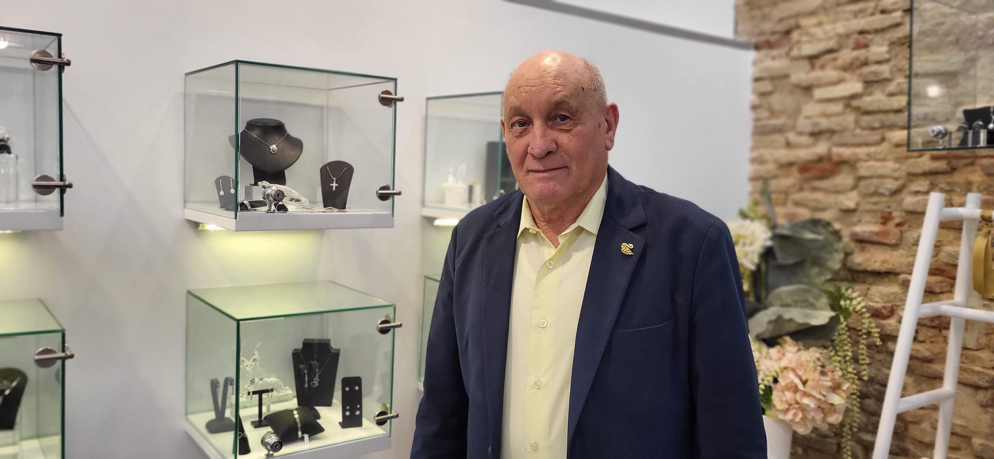 Benjamín Ara, en el establecimiento de la calle Villahermosa.