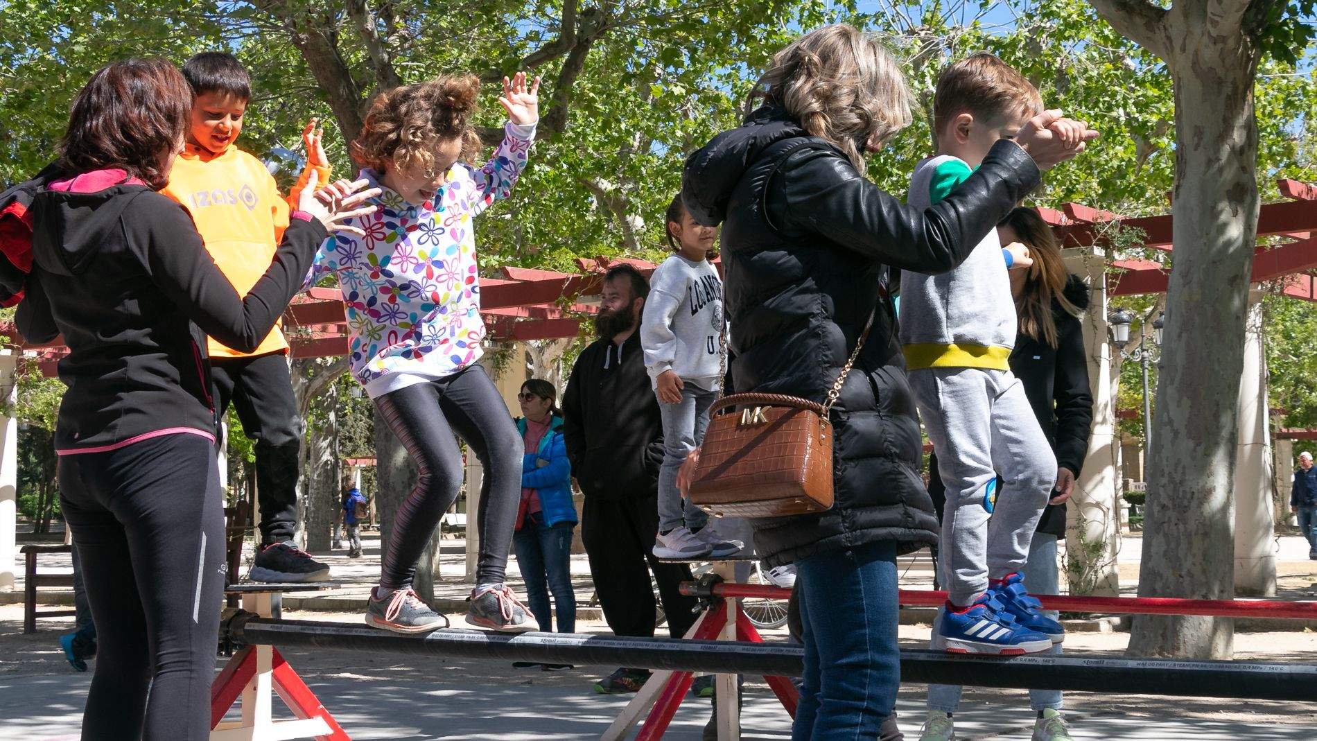 Día Mundial del Circo en Huesca. Foto Estela Alcay 