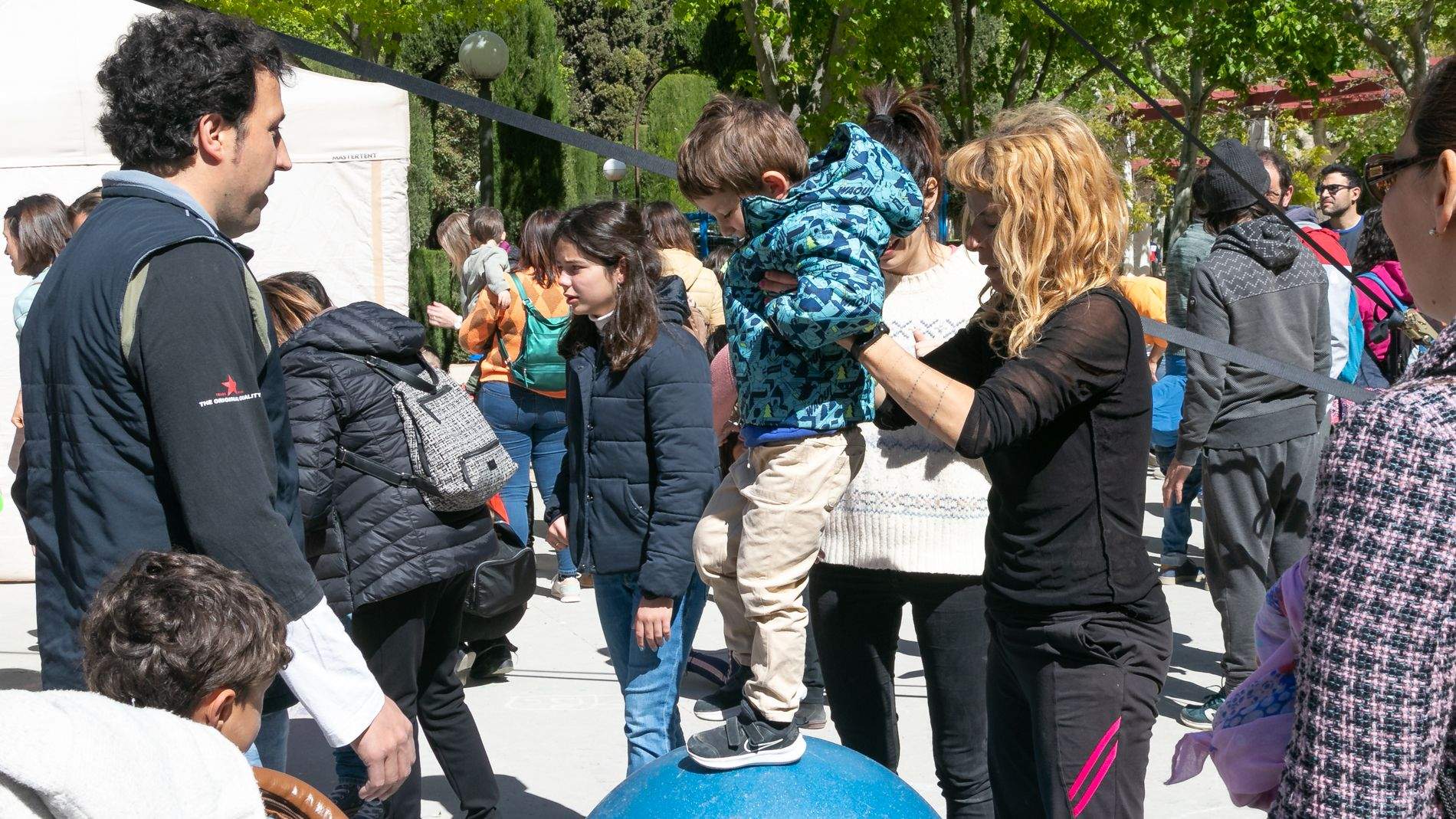 Día Mundial del Circo en Huesca. Foto Estela Alcay 