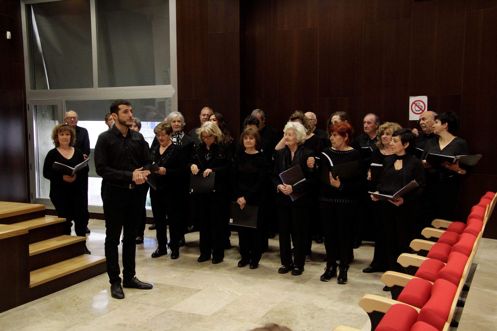 Fiesta anual del Colegio Universitario Ramón Acín. Foto Amagoia La Cruz