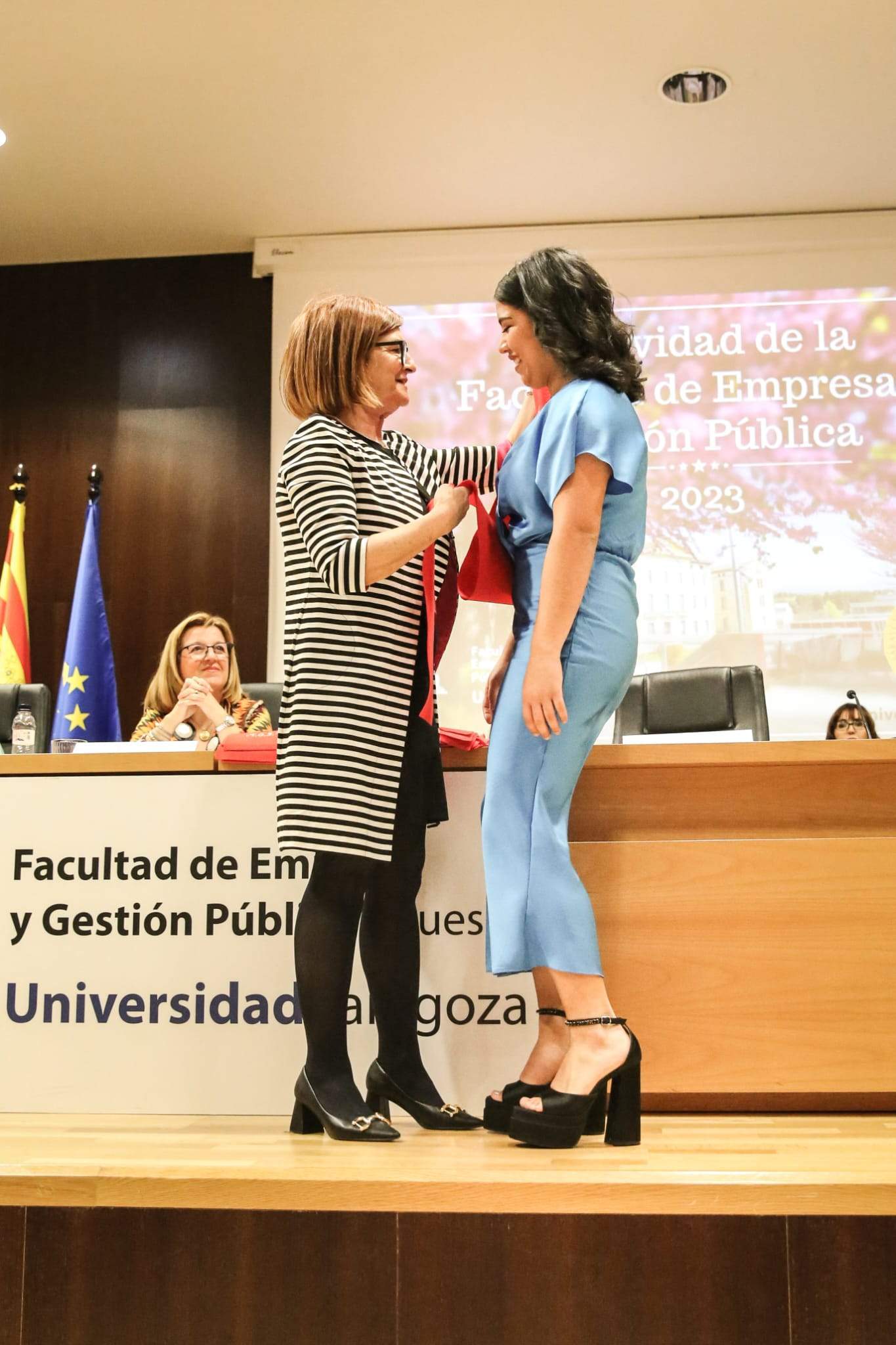 Acto de entrega de becas y reconocimientos en la Facultad de Empresa y Gestión Pública. Foto FEGP