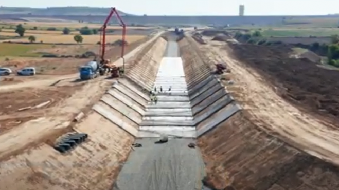 Obras del embalse de Almudévar. Obras del embalse de Almudévar.