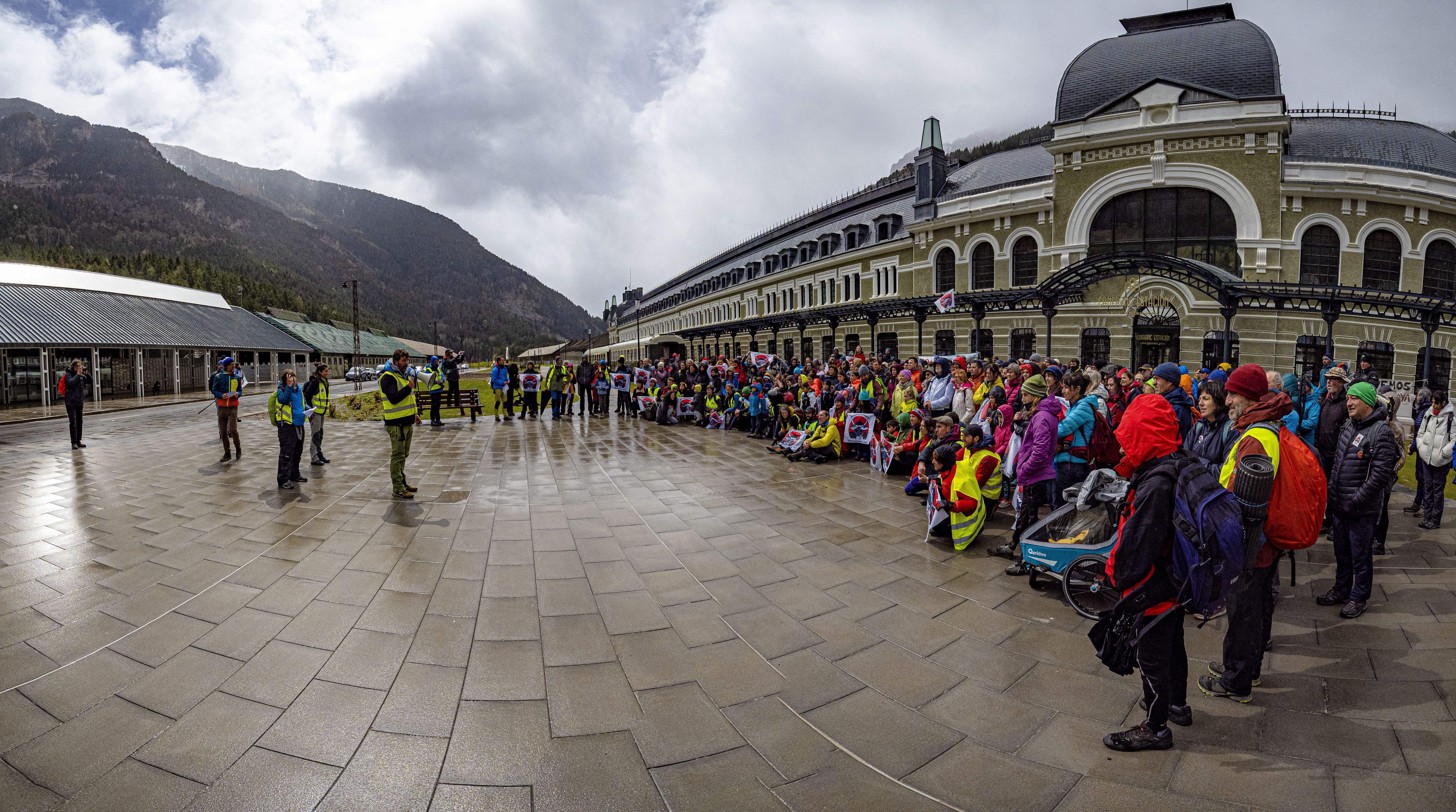  Actividad ambiental desarrollada en Canfranc sobre Canal Roya