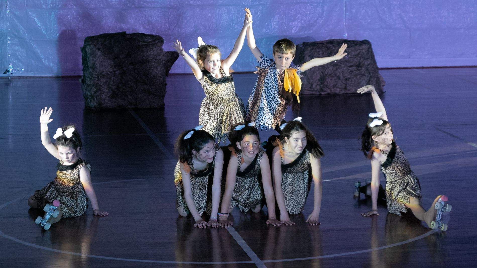 Imágenes de la exhibición del Club Patín Huesca. Foto Estela Alcay