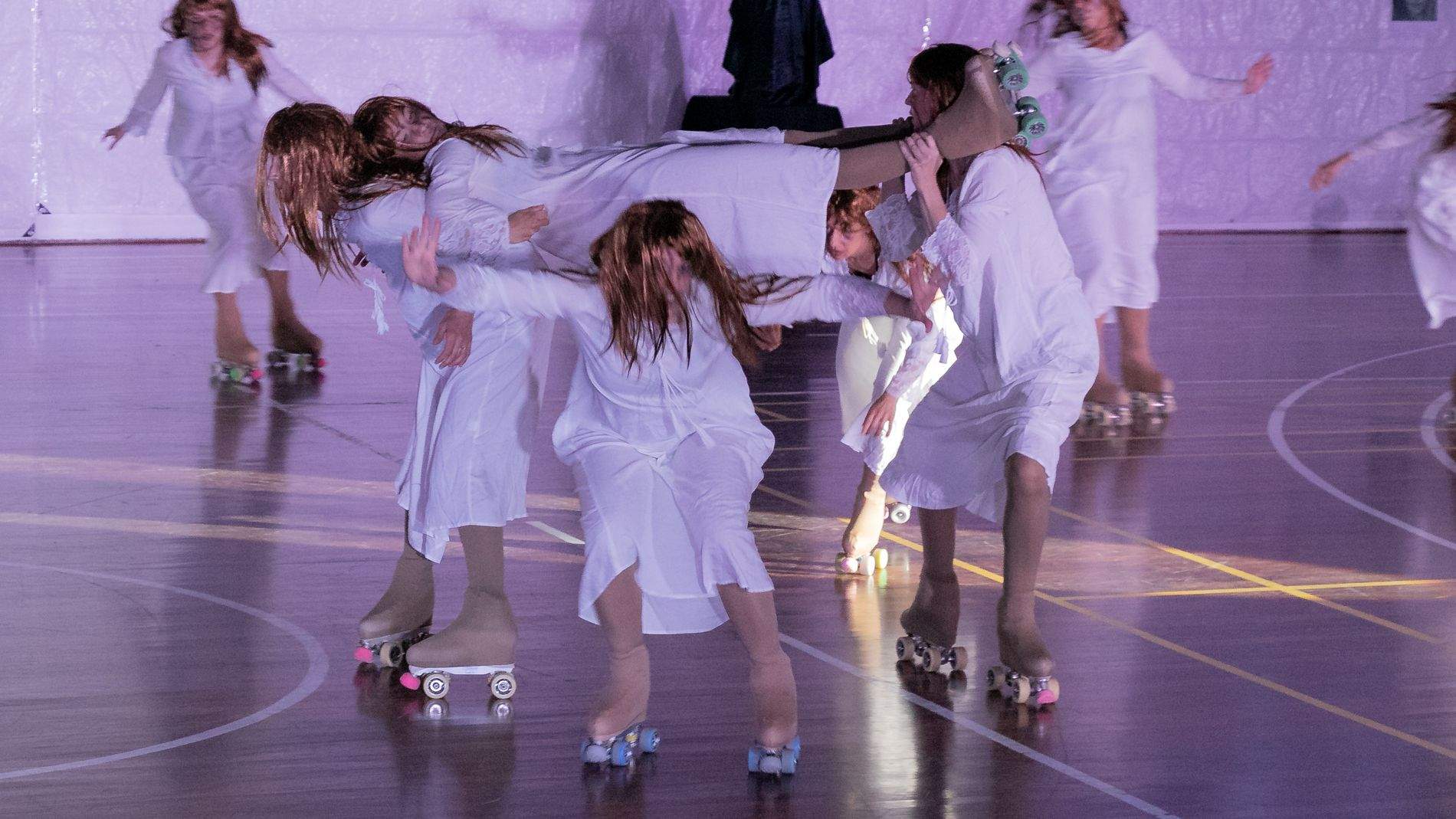 Imágenes de la exhibición del Club Patín Huesca. Foto Estela Alcay