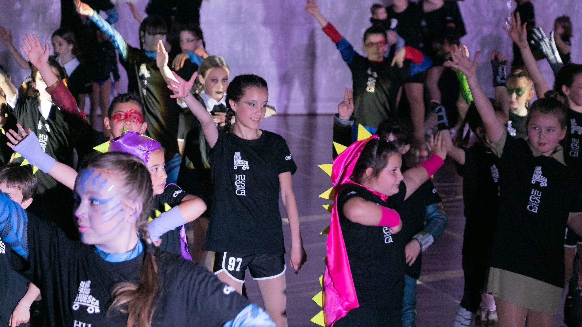 Imágenes de la exhibición del Club Patín Huesca. Foto Estela Alcay