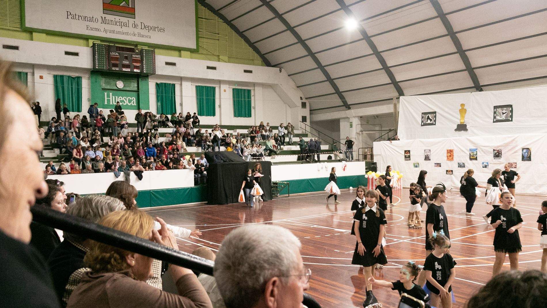 Imágenes de la exhibición del Club Patín Huesca. Foto Estela Alcay