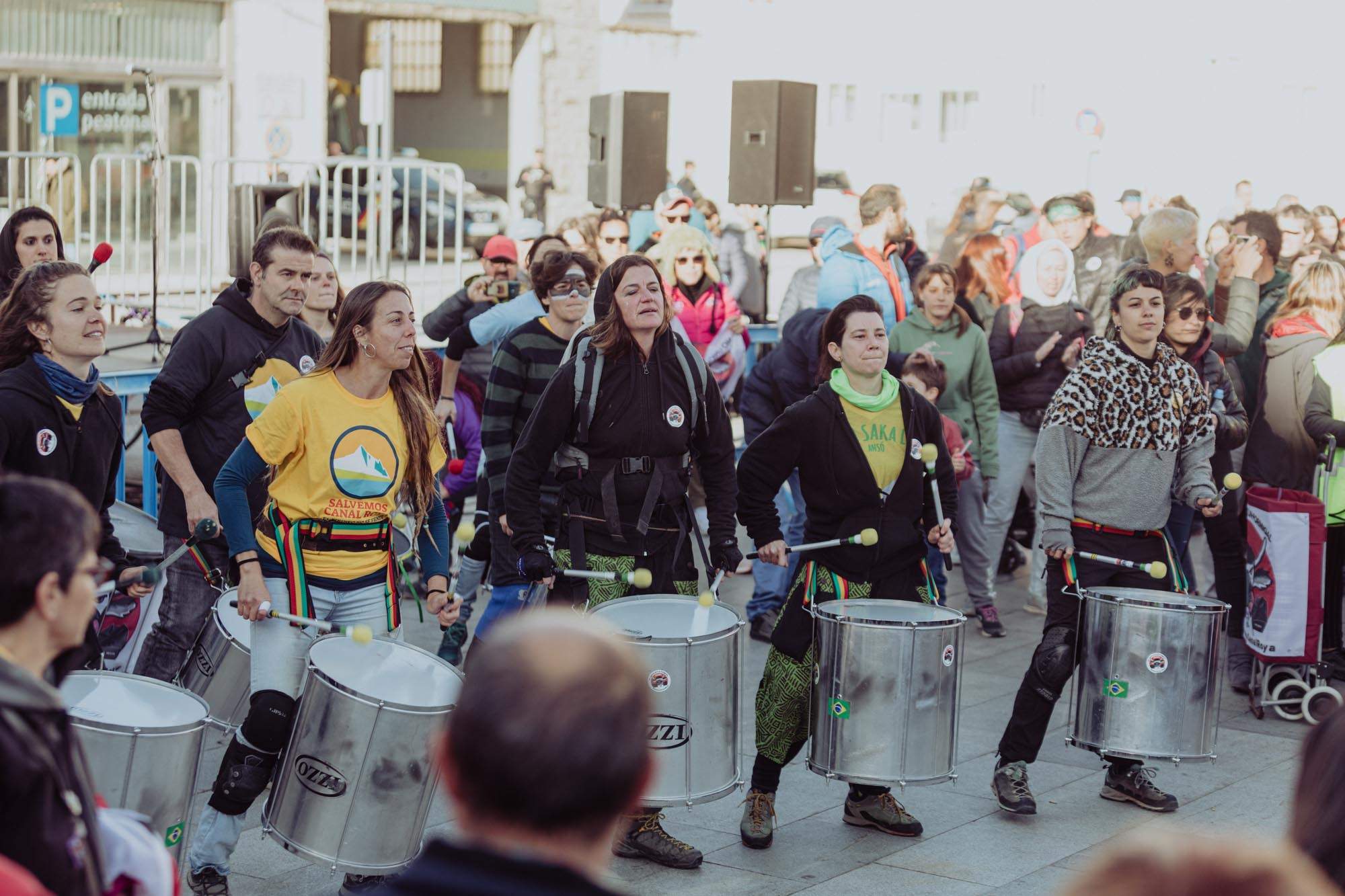 Manifestación celebrada en Jaca en contra de la unión de estaciones por Canal Roya. Foto: Ojos Pirenaicos