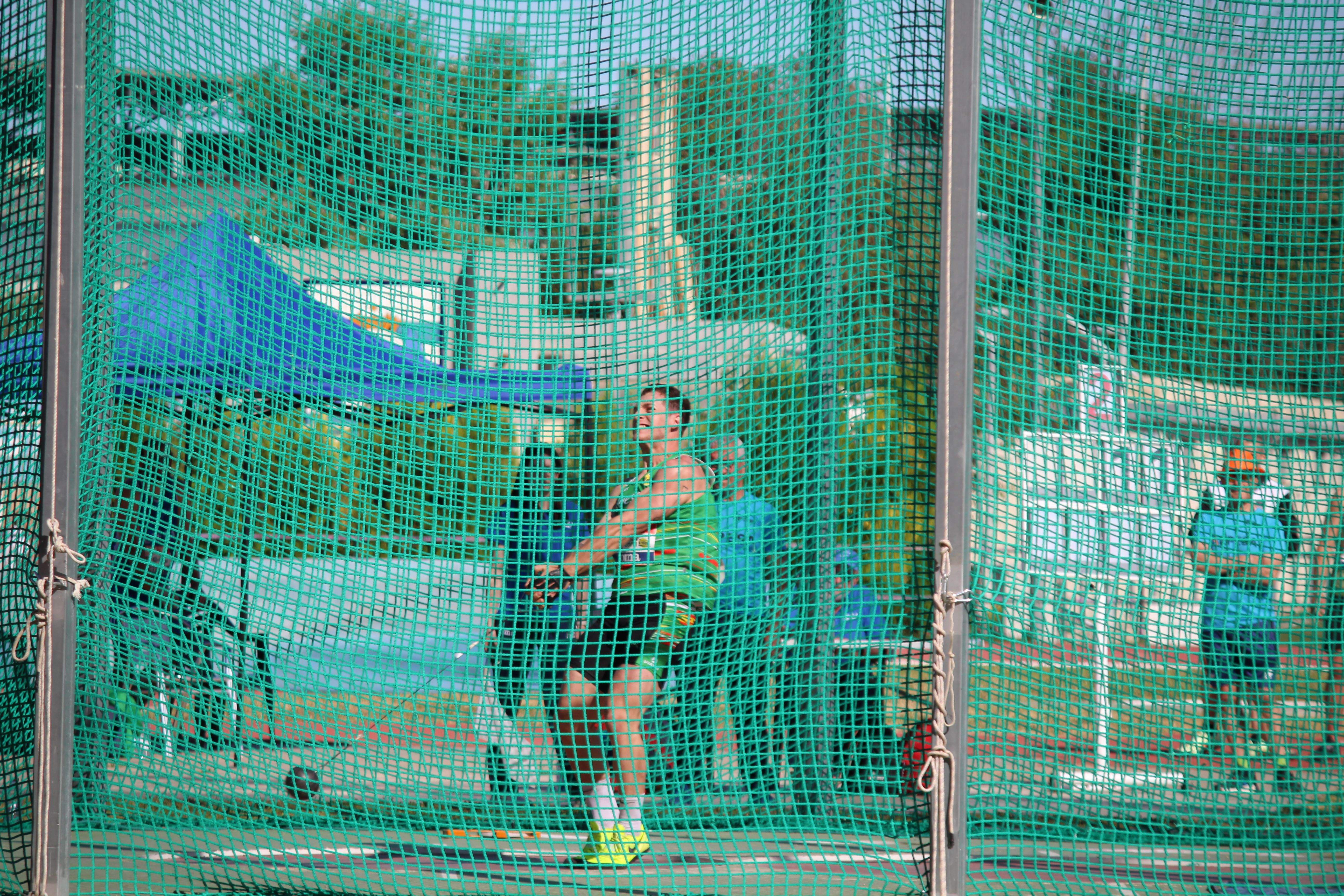 Fran Plana hizo nuevo récord del club en martillo.