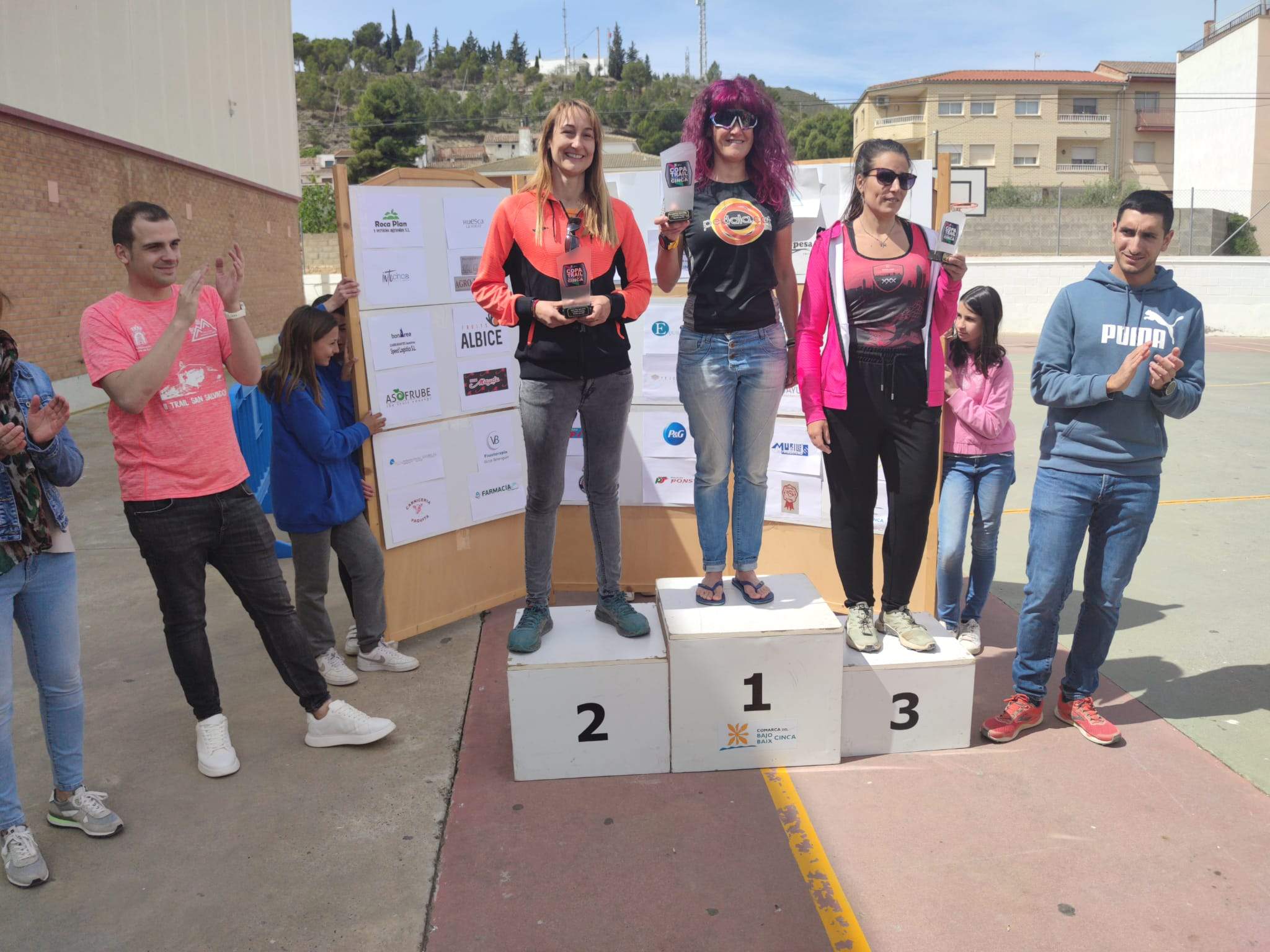 Podio de la modalidad corta femenina de la Copa Trail