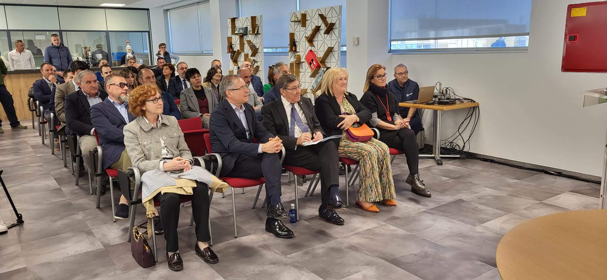 Presentación del proyecto Cloudnine en Walqa