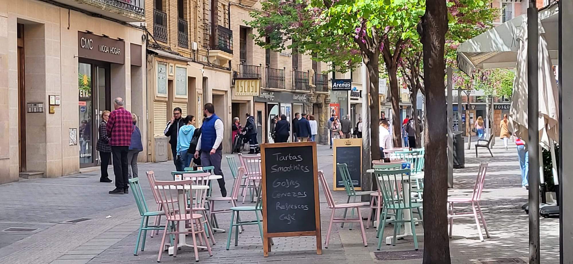 La Asociación de Comercio de Huesca organiza un sorteo de regalos por Día de la Madre.