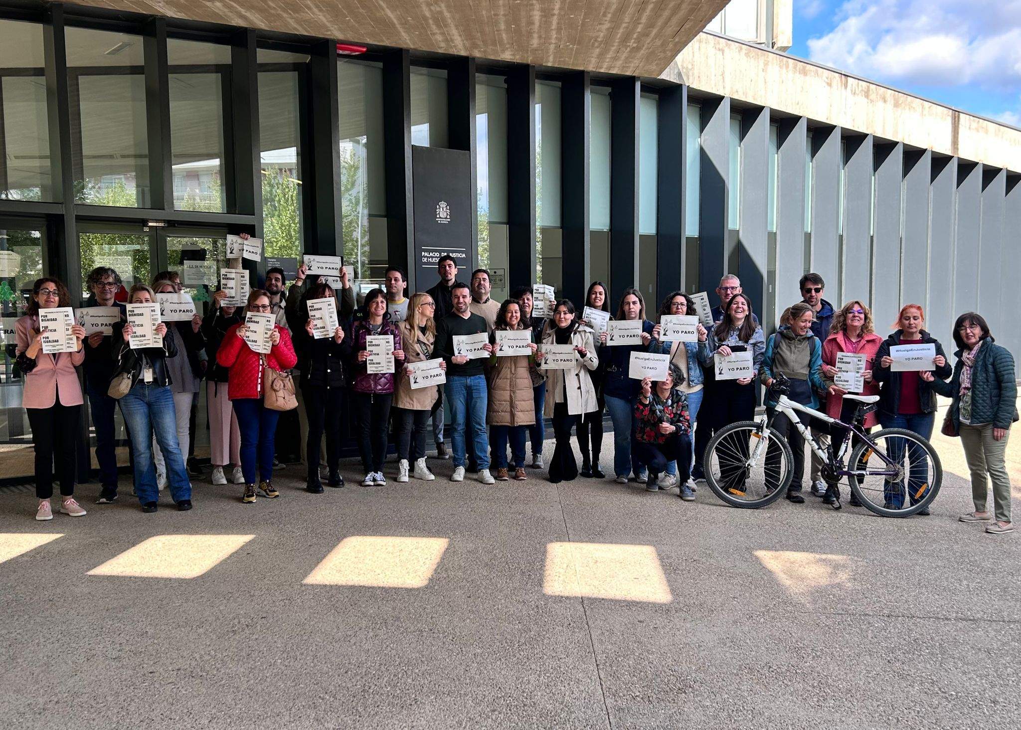 Paro de los funcionarios de justicia de Huesca