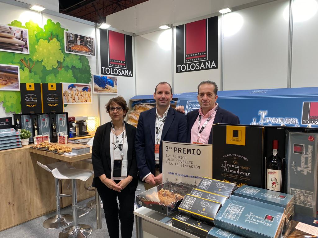 Representación de Tolosana en Gourmets con el tercer premio.