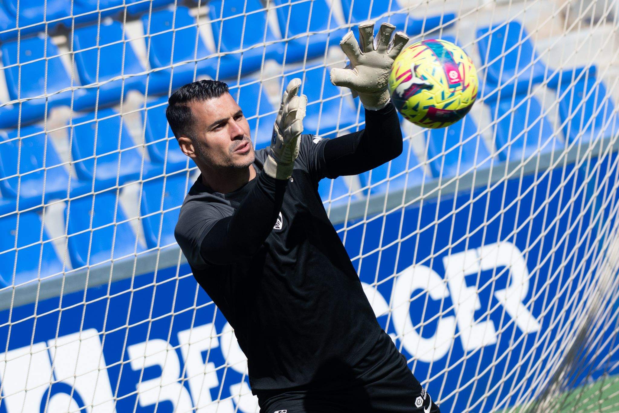 Andrés Fernández, portero del Huesca. Foto: SD Huesca