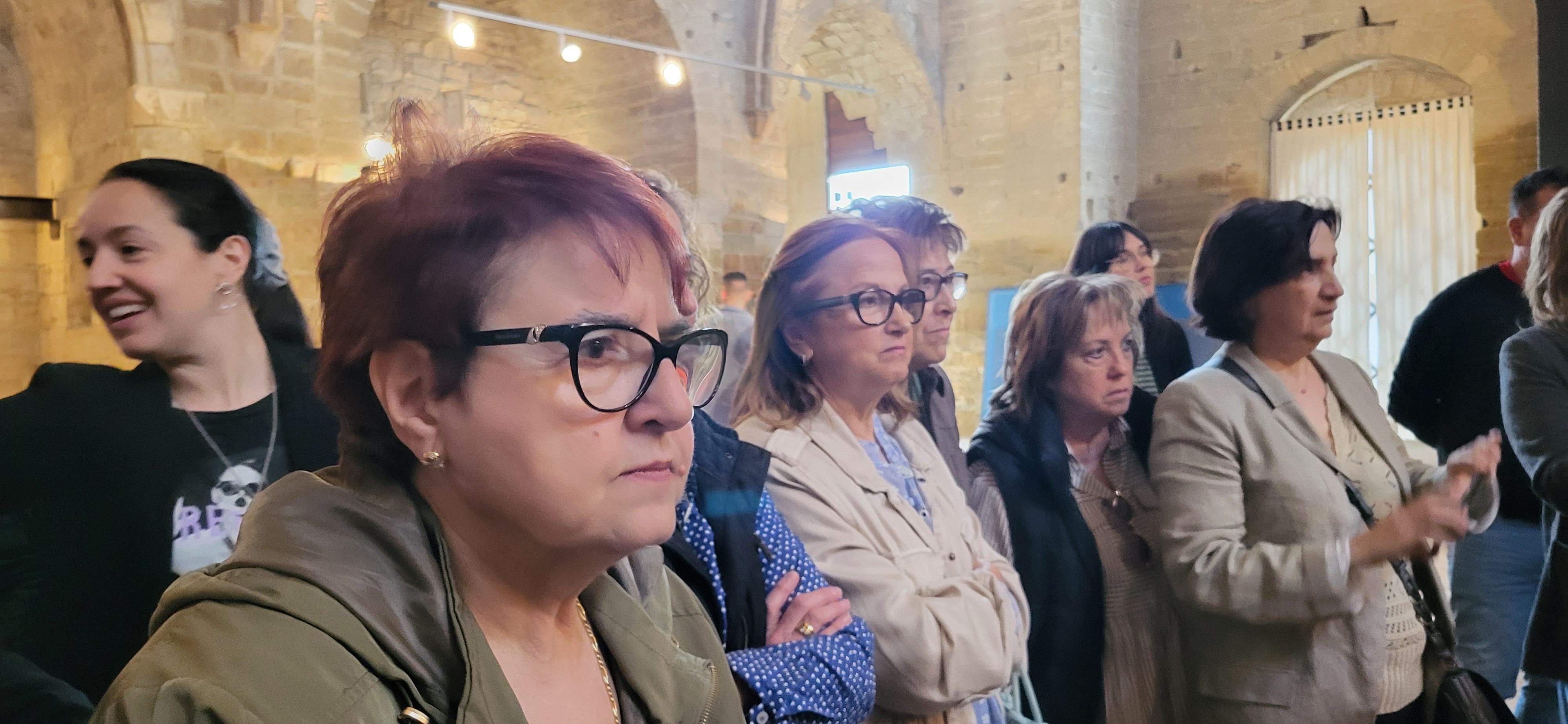 Imágenes de la donación de Miguel Ángel Lahoz a Fraga. Foto Myriam Martínez