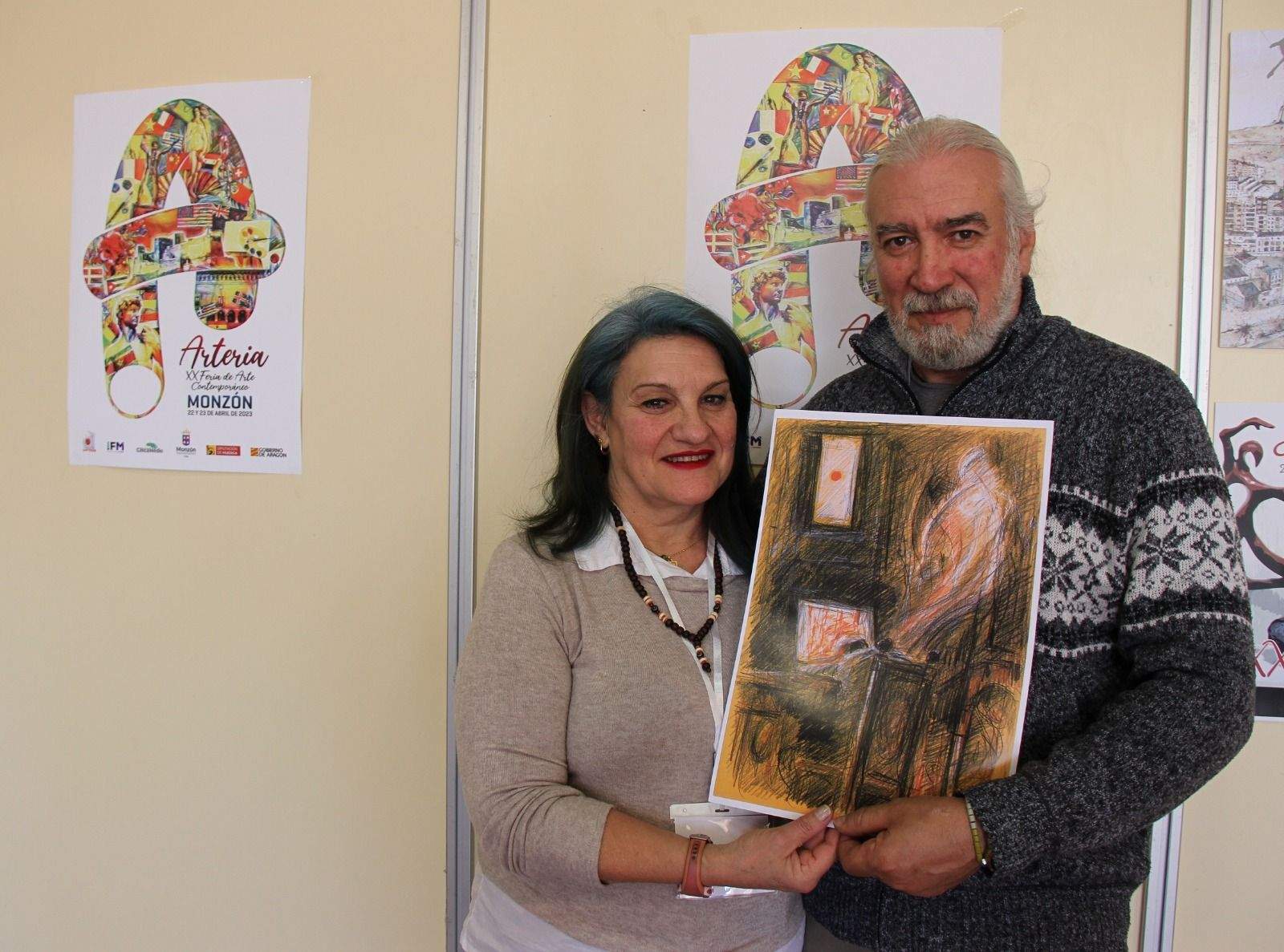 Victoria de la Serna (pintora y galerista) y Diego Tomaíno (escritor). Foto Carlos Neofato