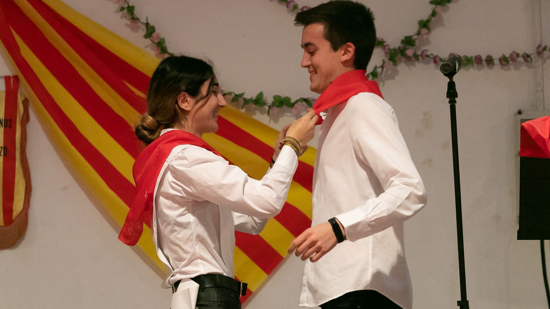 Fiestas del barrio de San Lorenzo 2023. Presentación de las mairalesas y los mayorales. Foto Estela Alcay