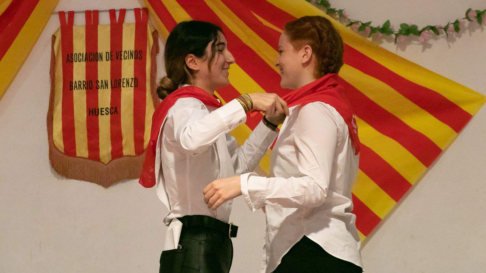 Fiestas del barrio de San Lorenzo 2023. Presentación de las mairalesas y los mayorales. Foto Estela Alcay