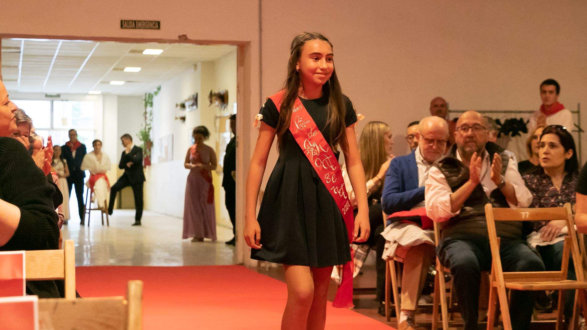 Fiestas del barrio de San Lorenzo 2023. Presentación de las mairalesas y los mayorales. Foto Estela Alcay