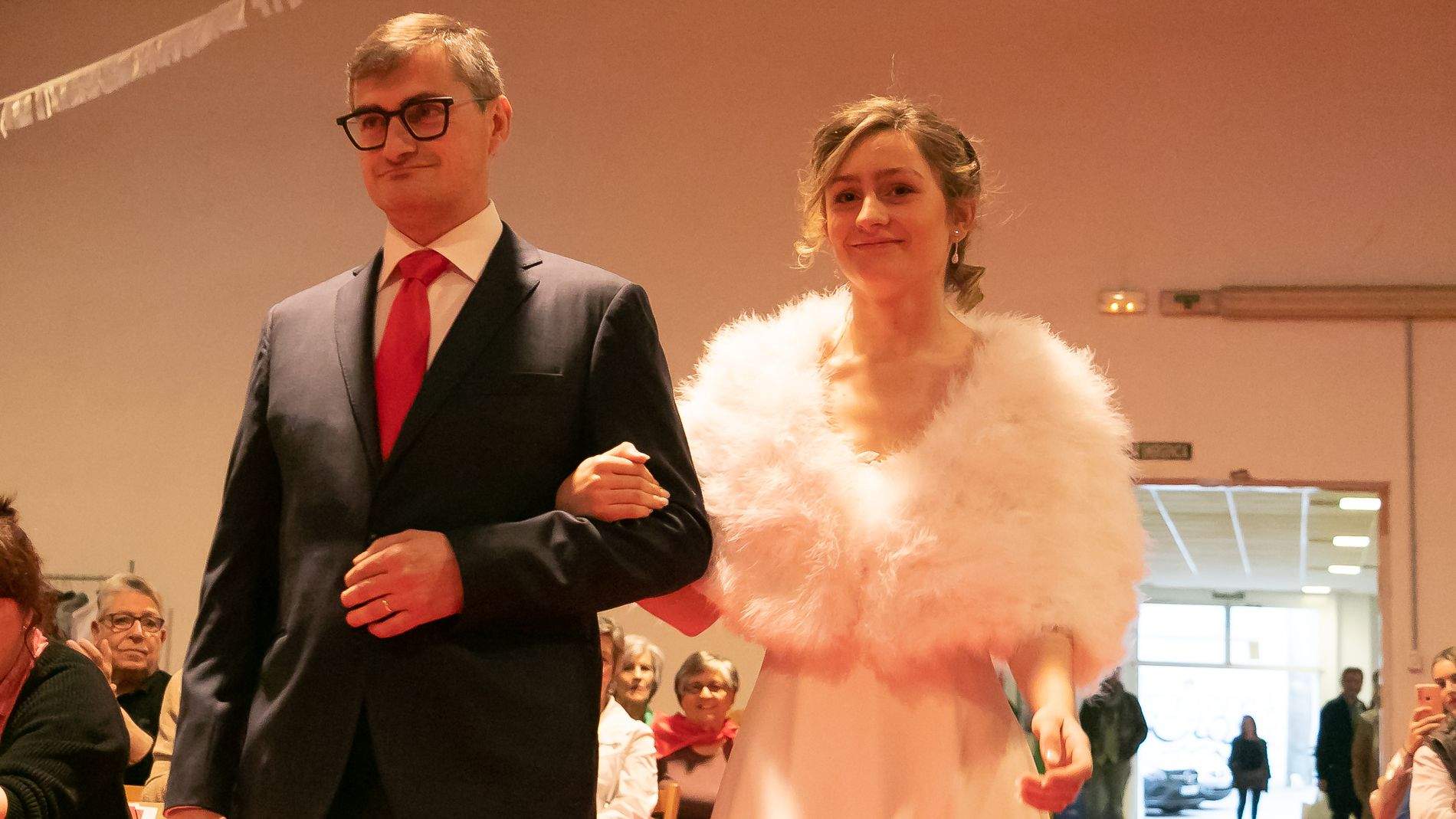 Fiestas del barrio de San Lorenzo 2023. Presentación de las mairalesas y los mayorales. Foto Estela Alcay